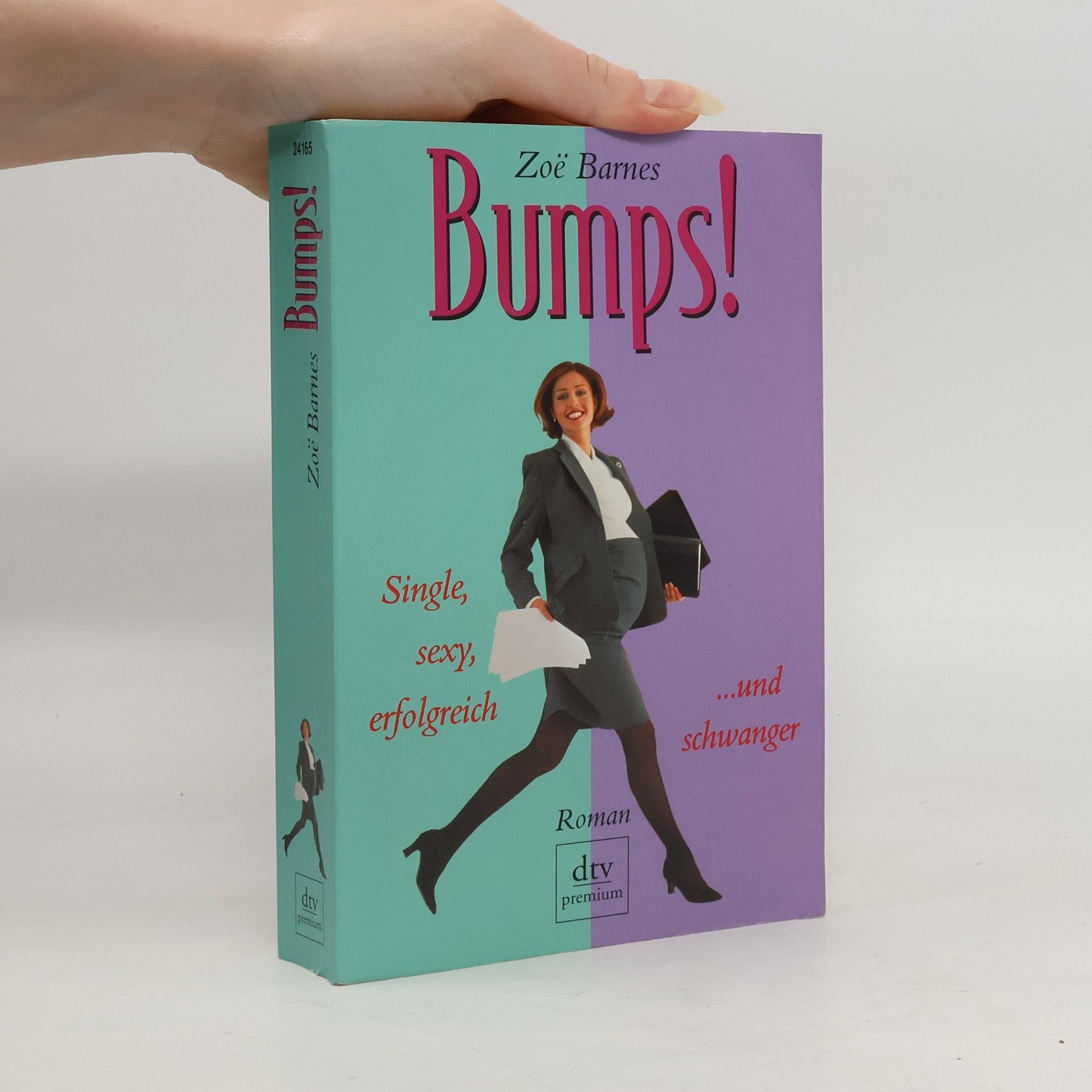 Zoe͏̈ Barnes Bumps!