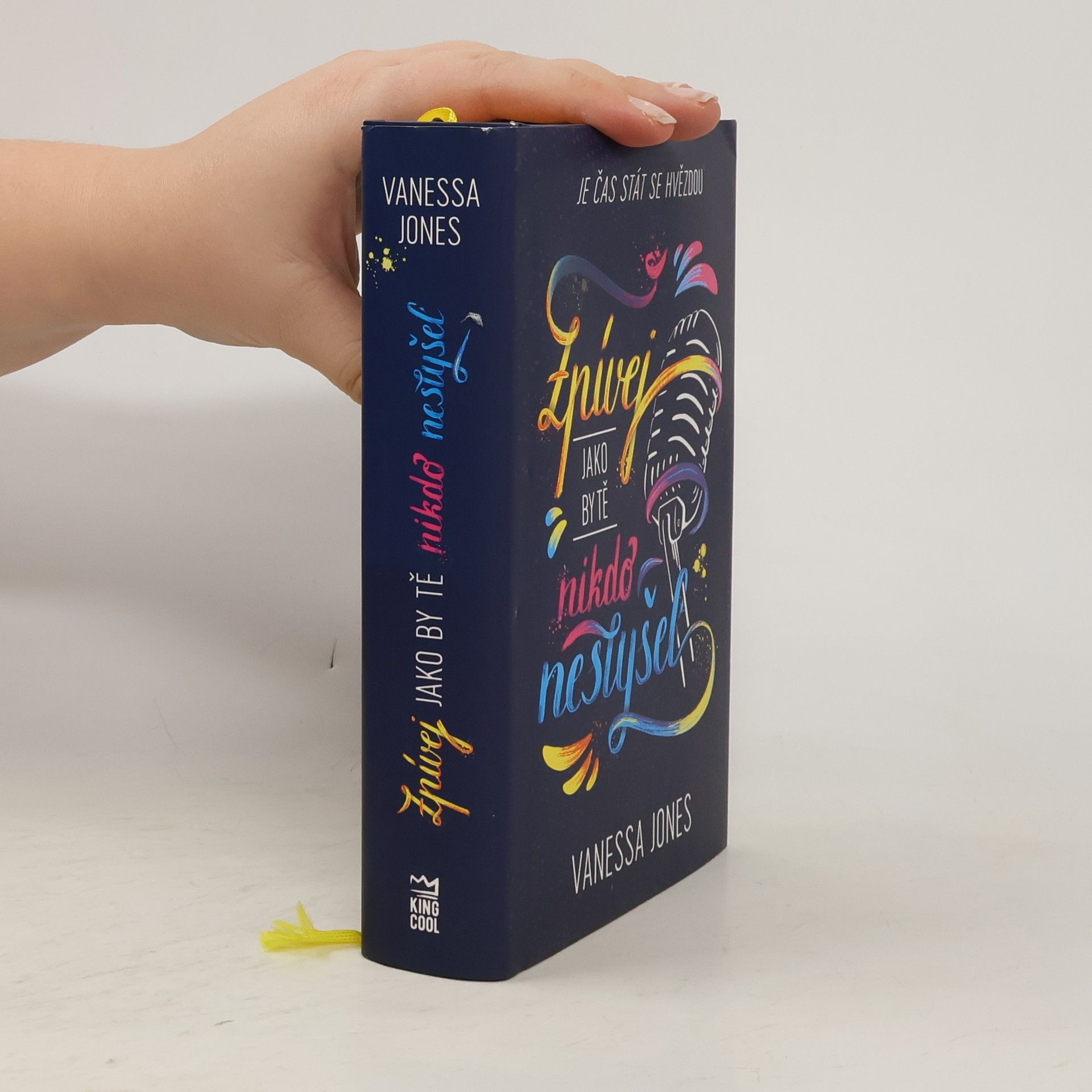 Zpívej, jako by tě nikdo neslyšel