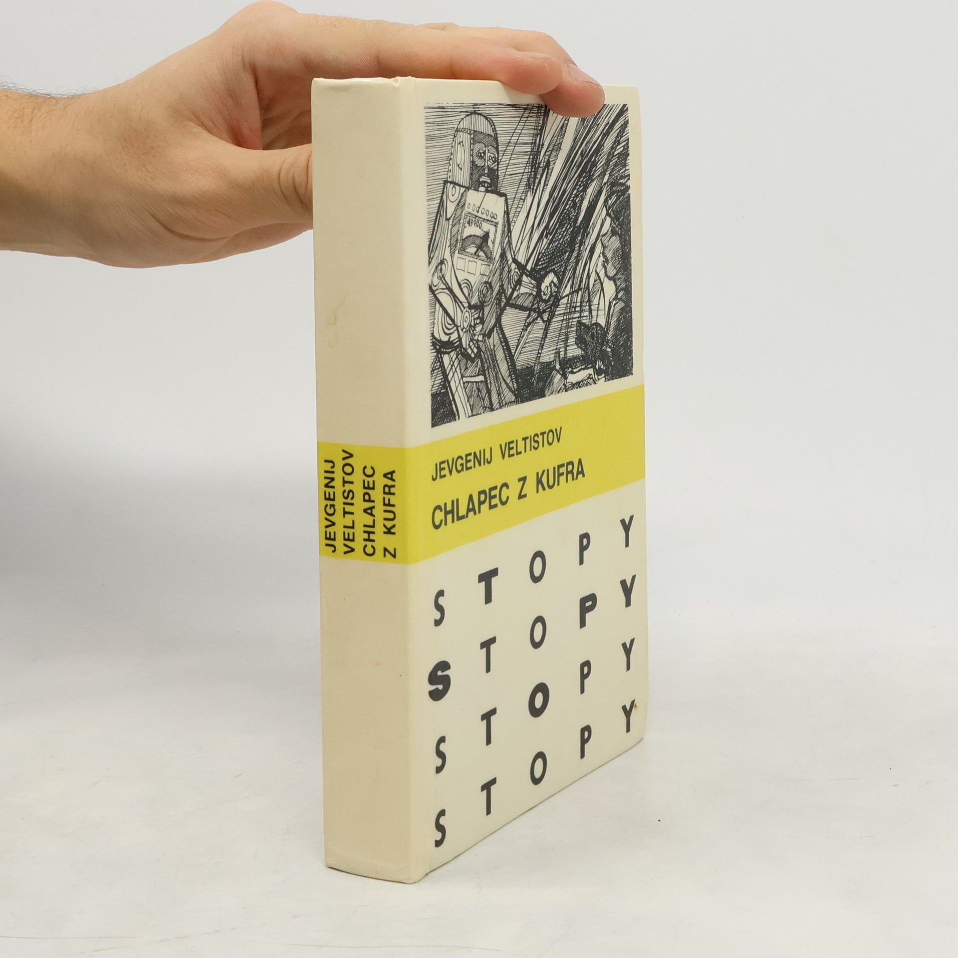 Jevgenij Serafimovič Veltistov Chlapec z kufra