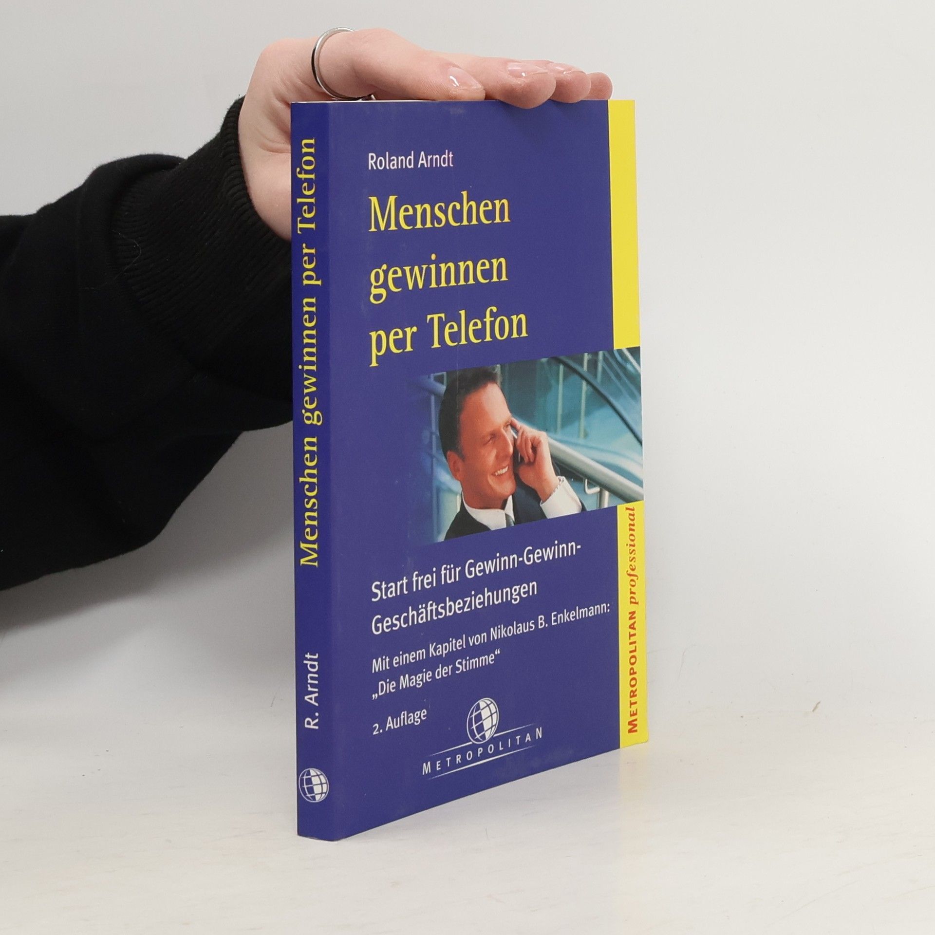 Menschen gewinnen per Telefon