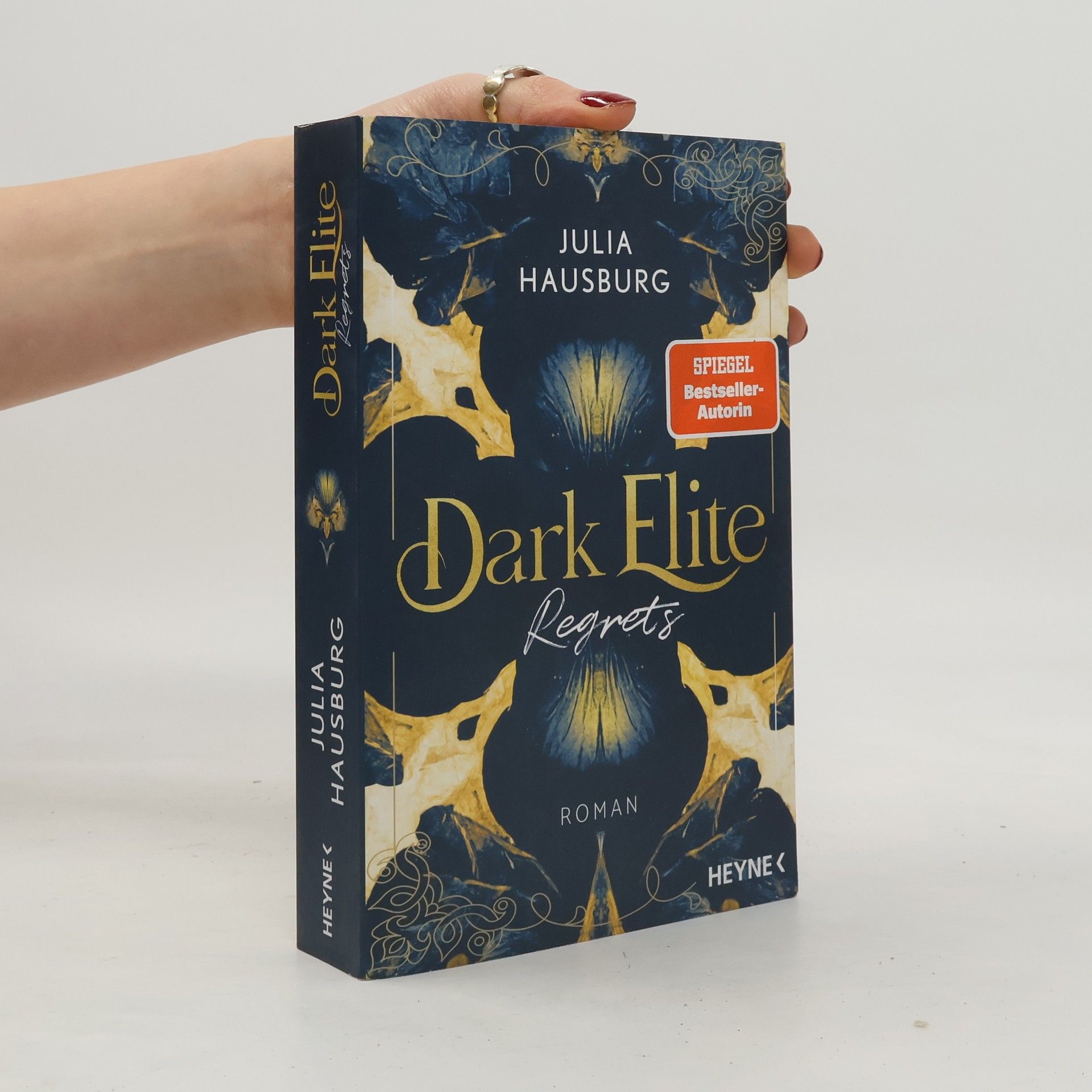 Julia Hausburg Dark Elite. Regrets