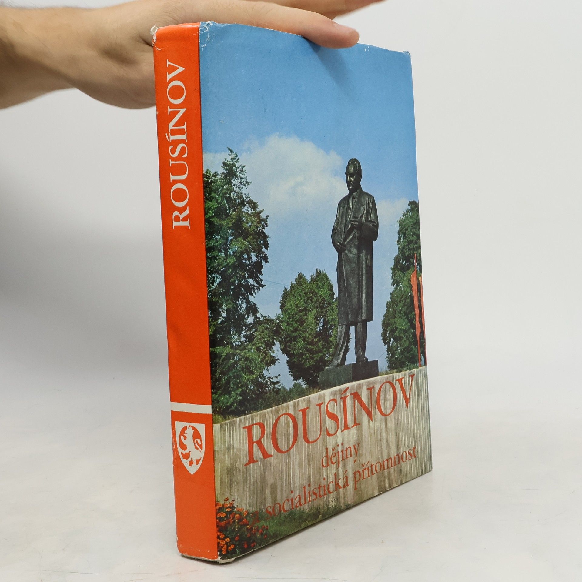 Rousínov - Dějiny a socialistická přítomnost