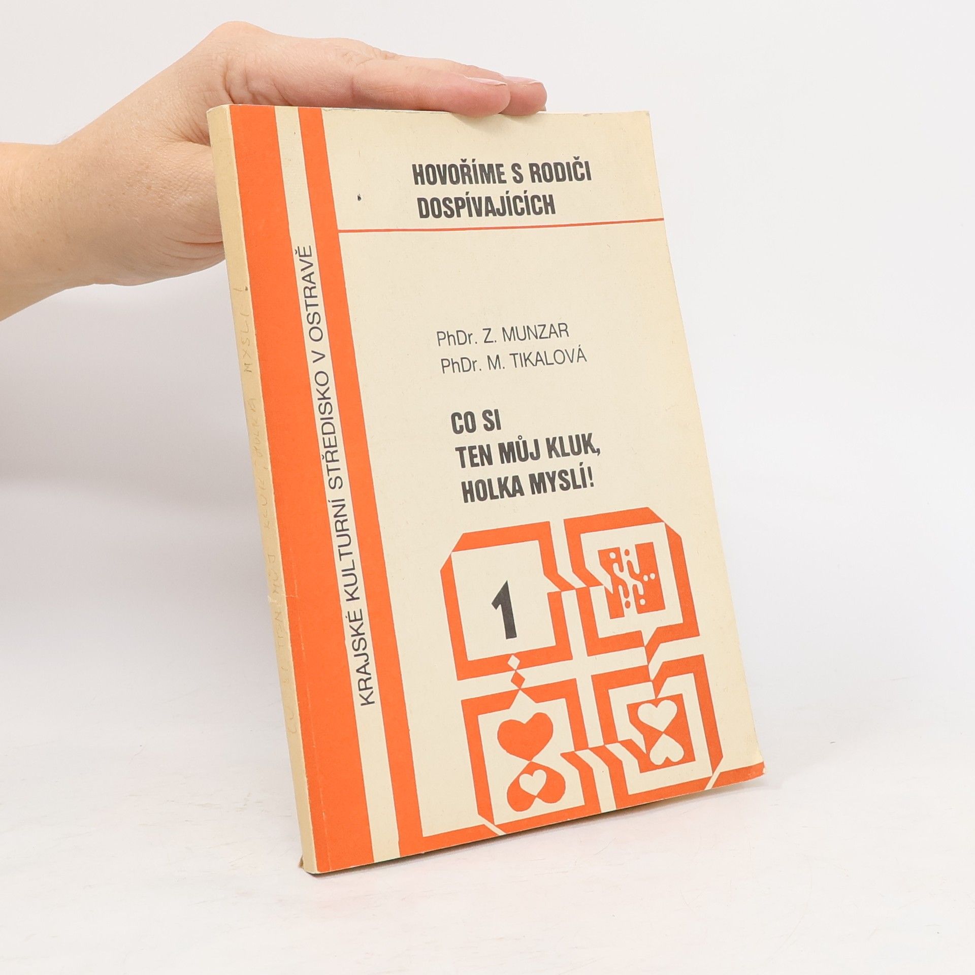 Collectif d'auteurs Hovoříme s rodiči dospívajících