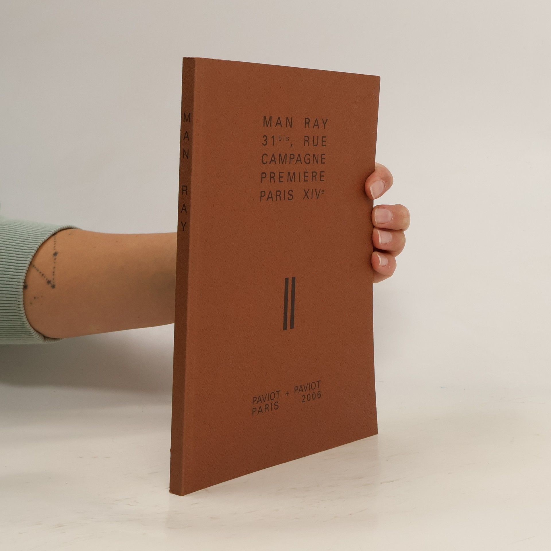 Collectif d'auteurs Man Ray