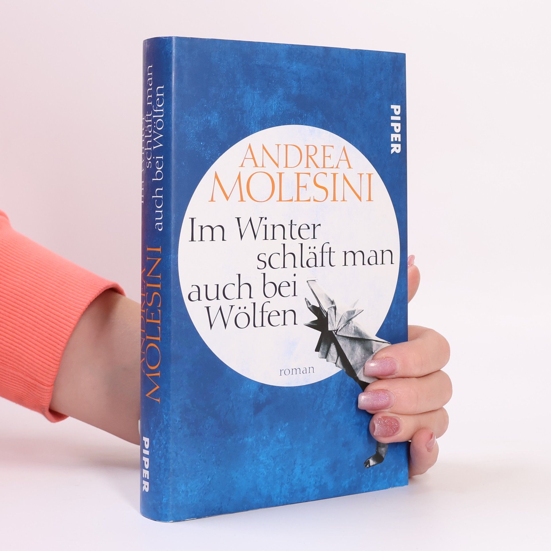 Im Winter schläft man auch bei Wölfen