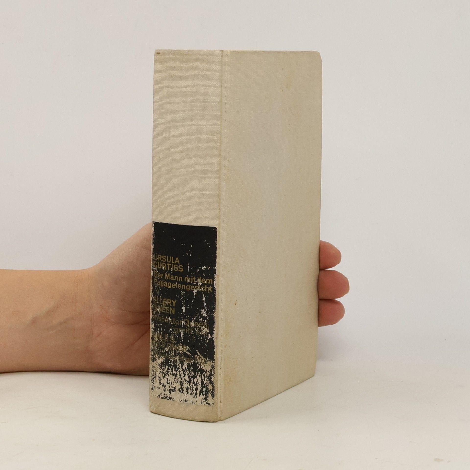 Der Mann mit dem Papageiengesicht. Inspektor Queen greift ein. Die seltsame Nixe