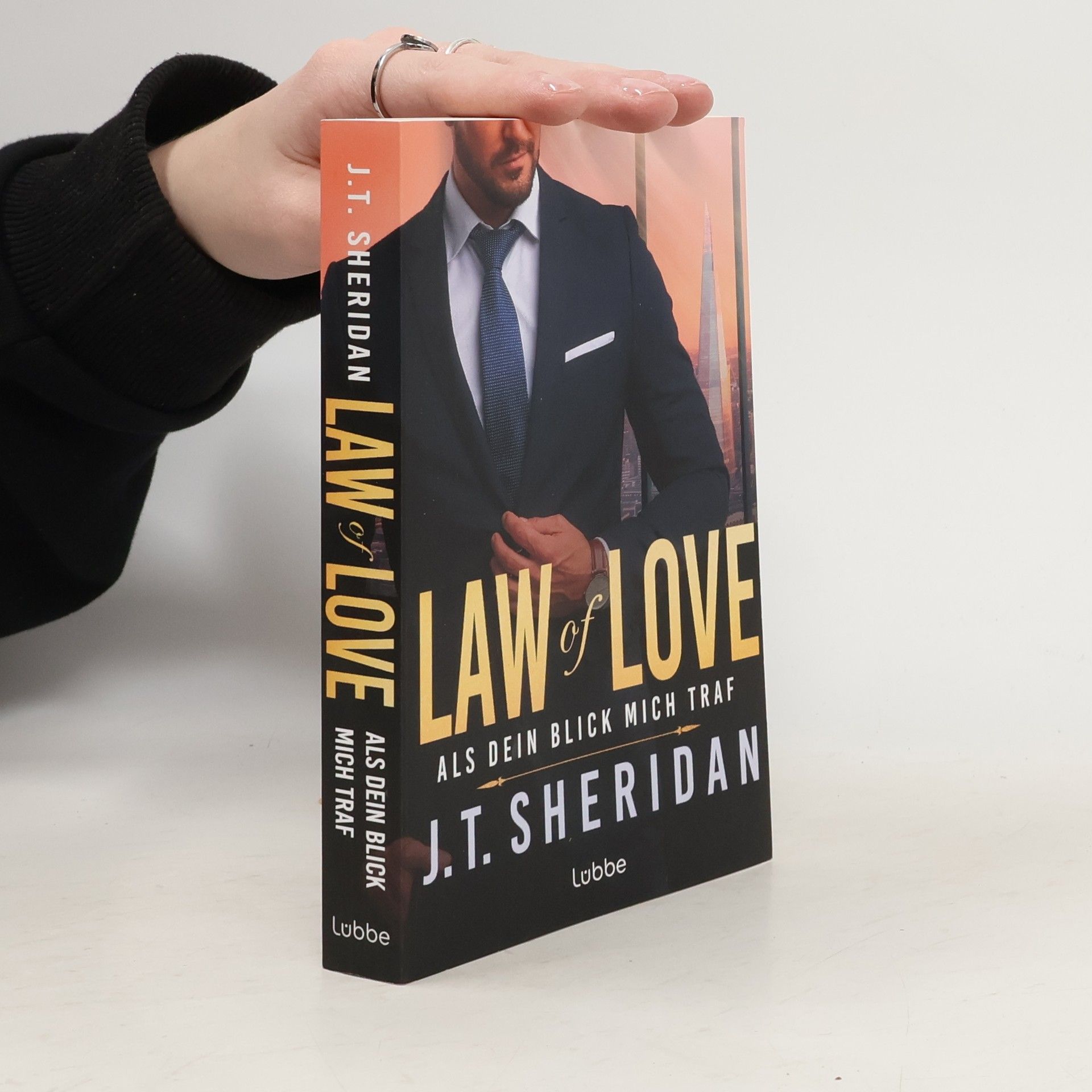 Law of Love - Als dein Blick mich traf