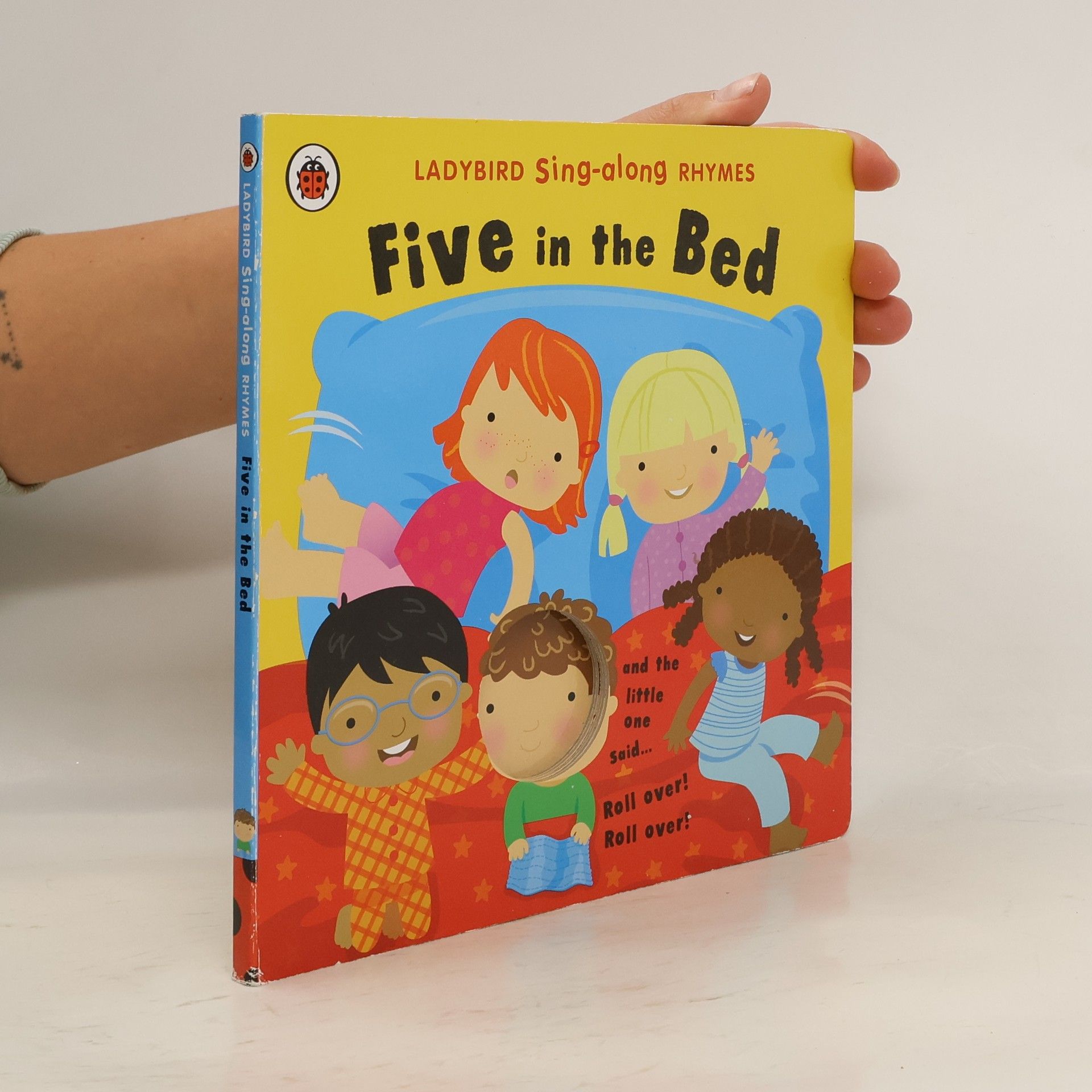 Kolektív autorov Five in the Bed