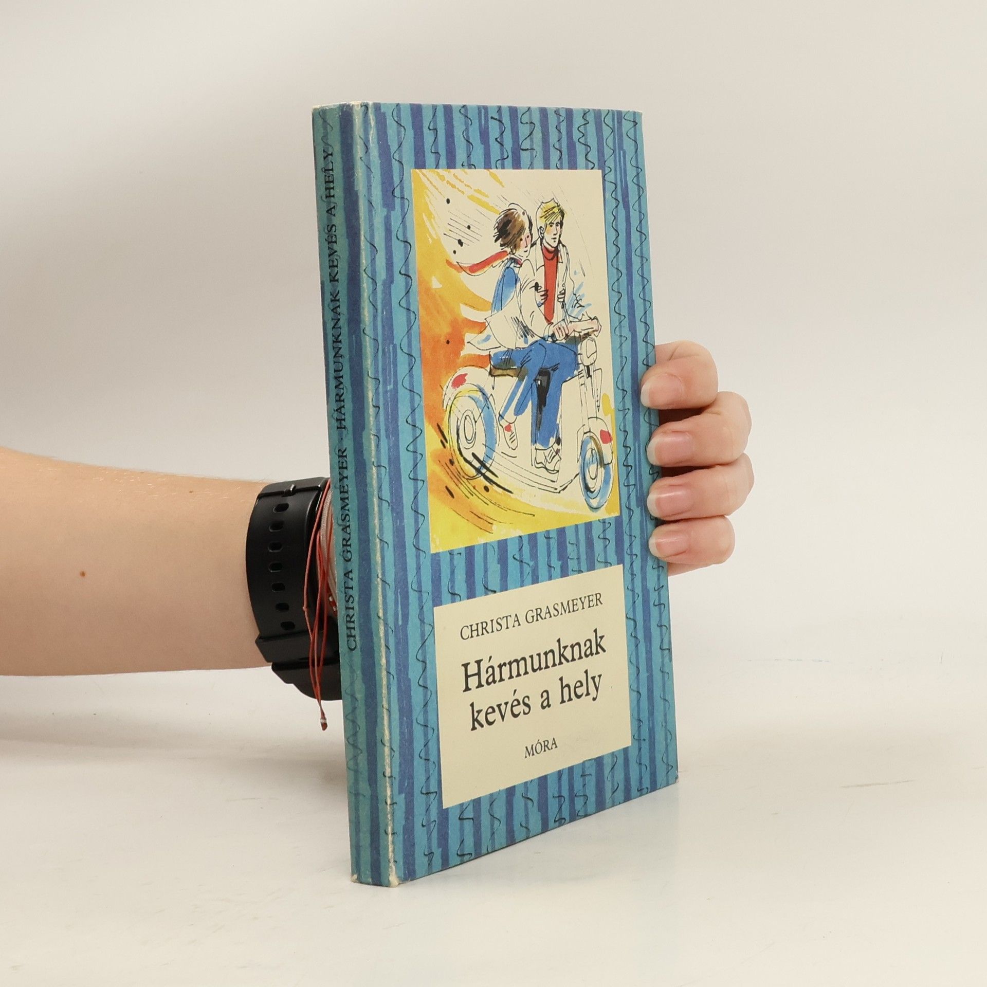 Christa Grasmeyerová Hármunknak kevés a hely