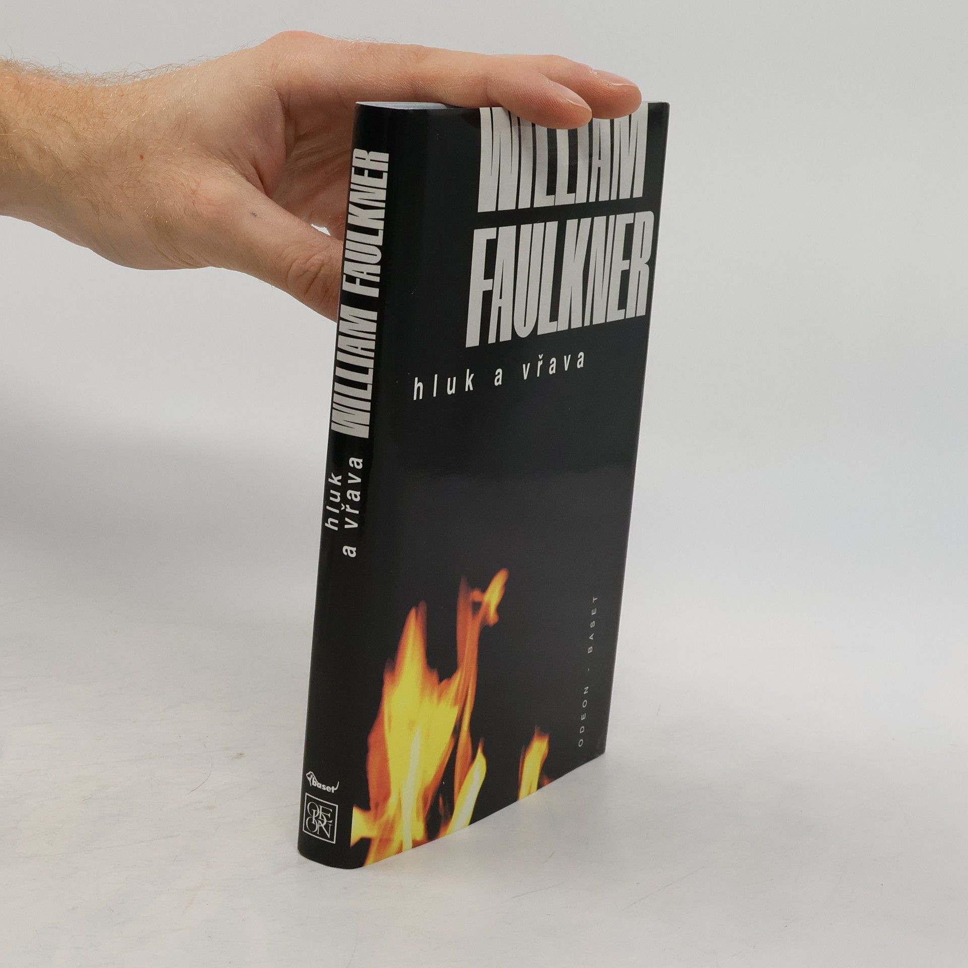 William Faulkner Hluk a vřava