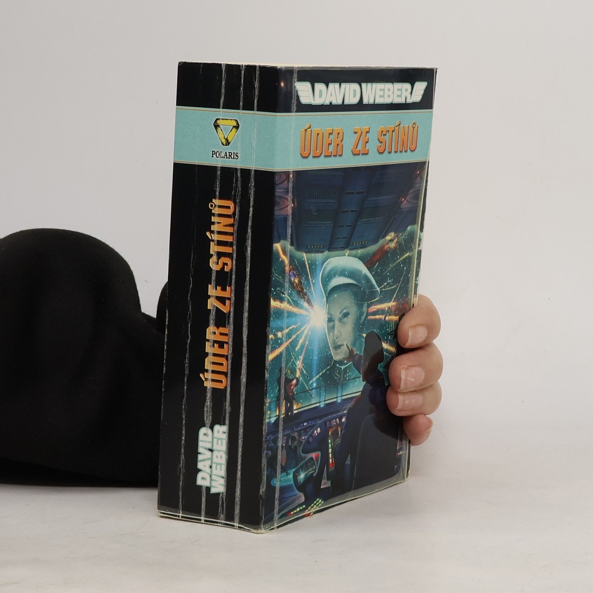 David Weber Úder ze stínů