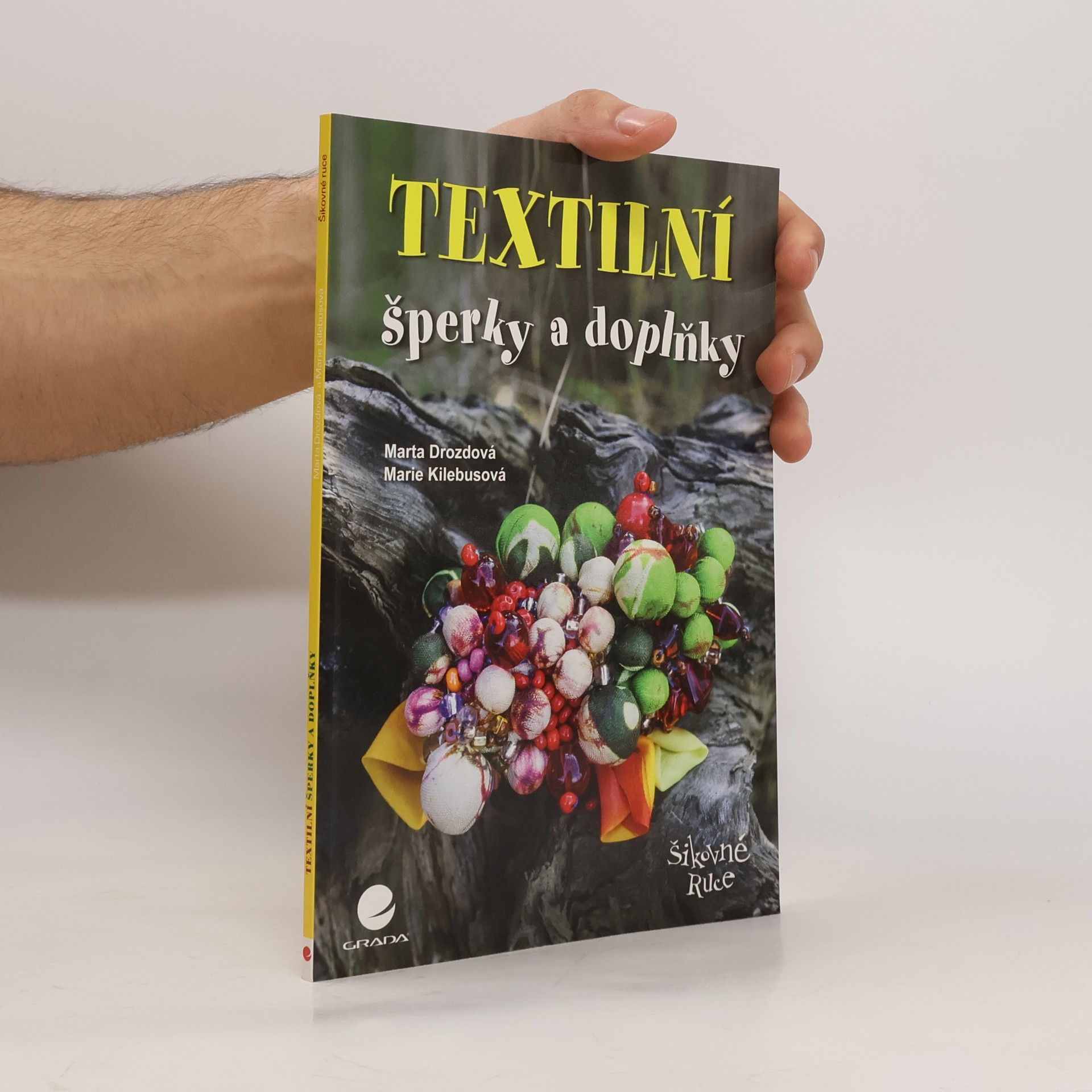 Marta Drozdová Textilní šperky a doplňky