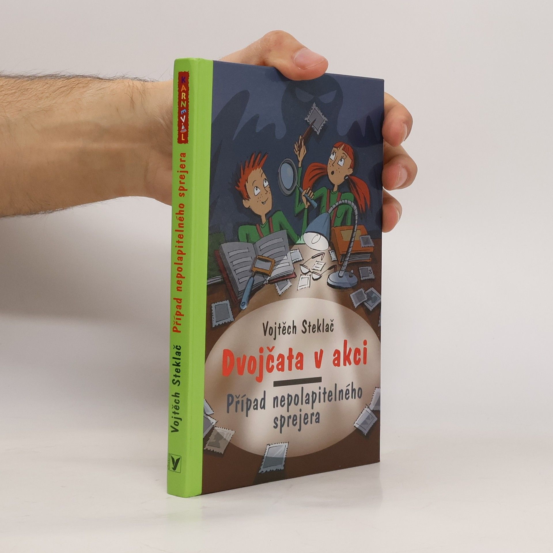Vojtěch Steklač Dvojčata v akci. Případ nepolapitelného sprejera