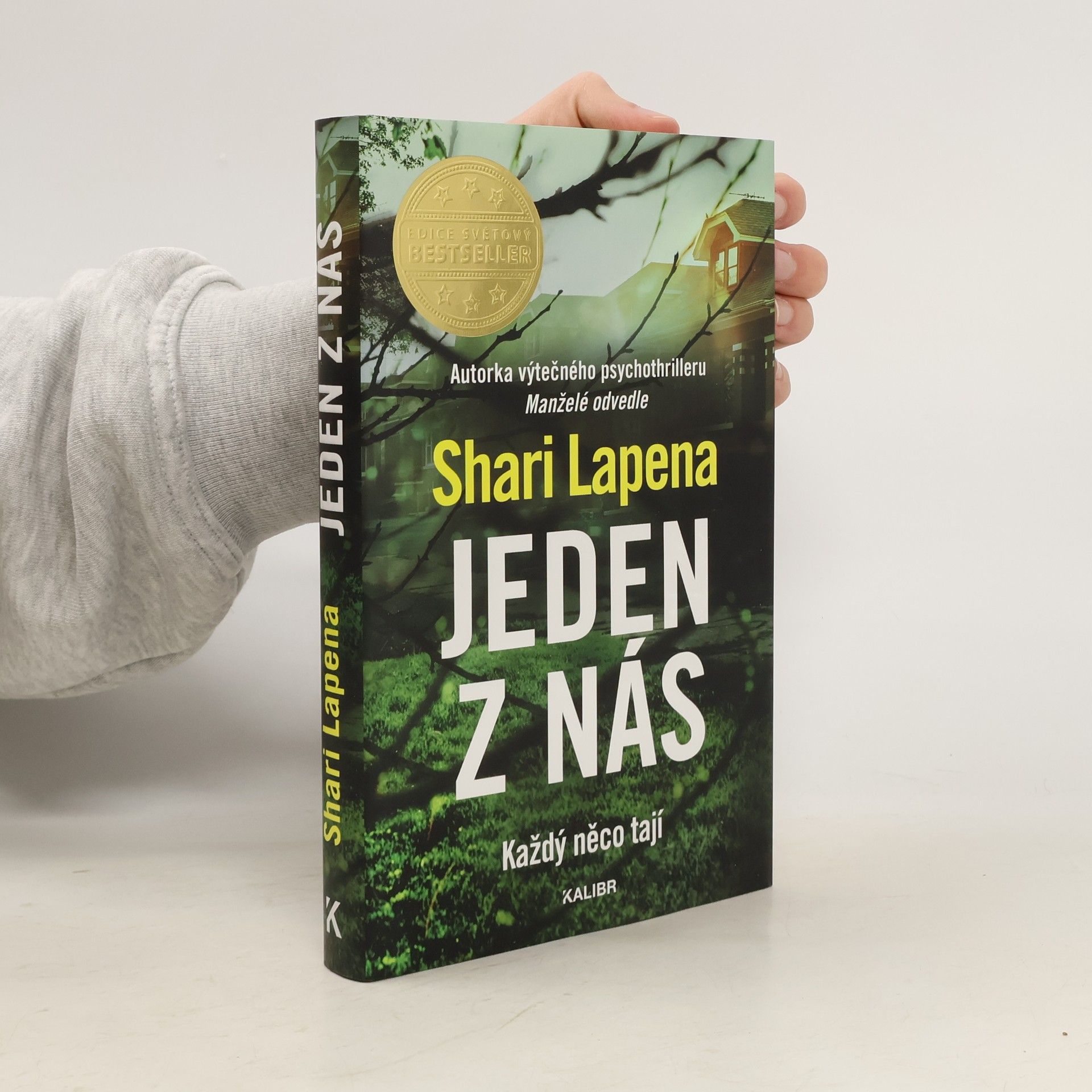 Shari Lapena Jeden z nás