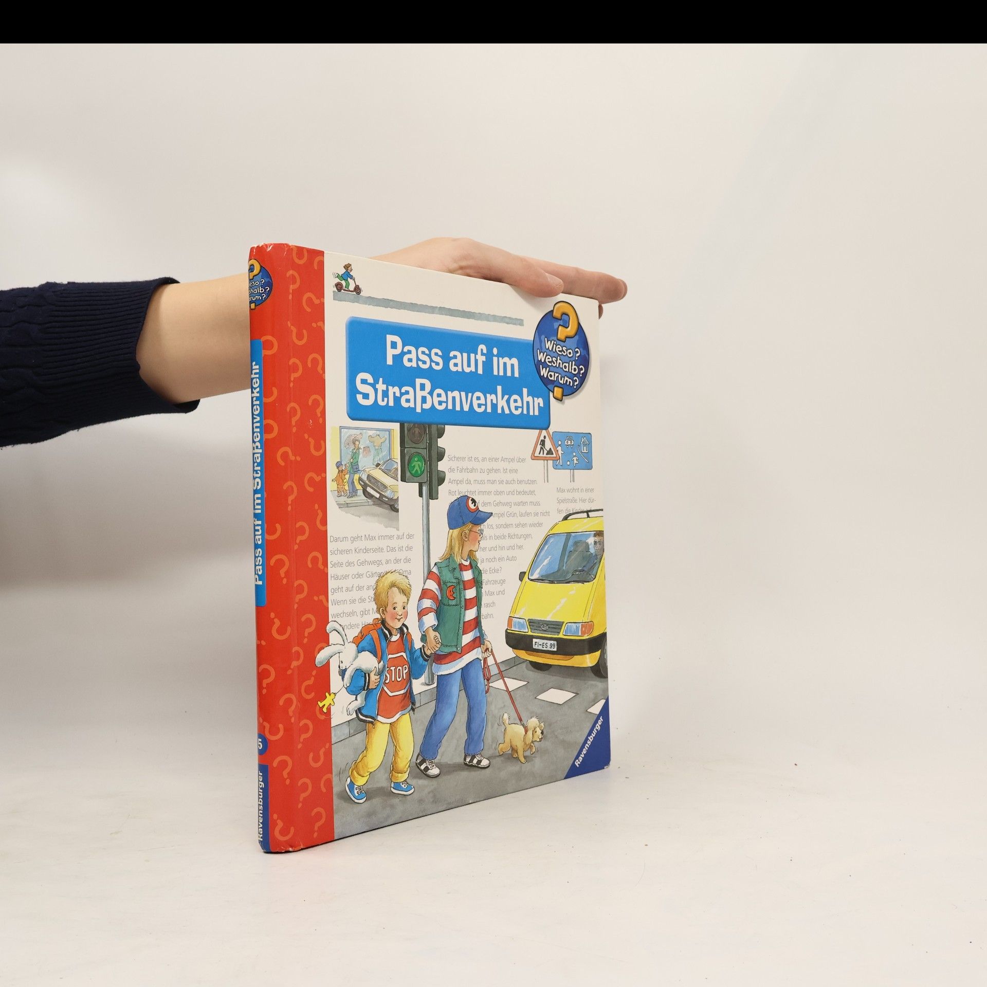 Angela Weinhold Pass auf im Straßenverkehr