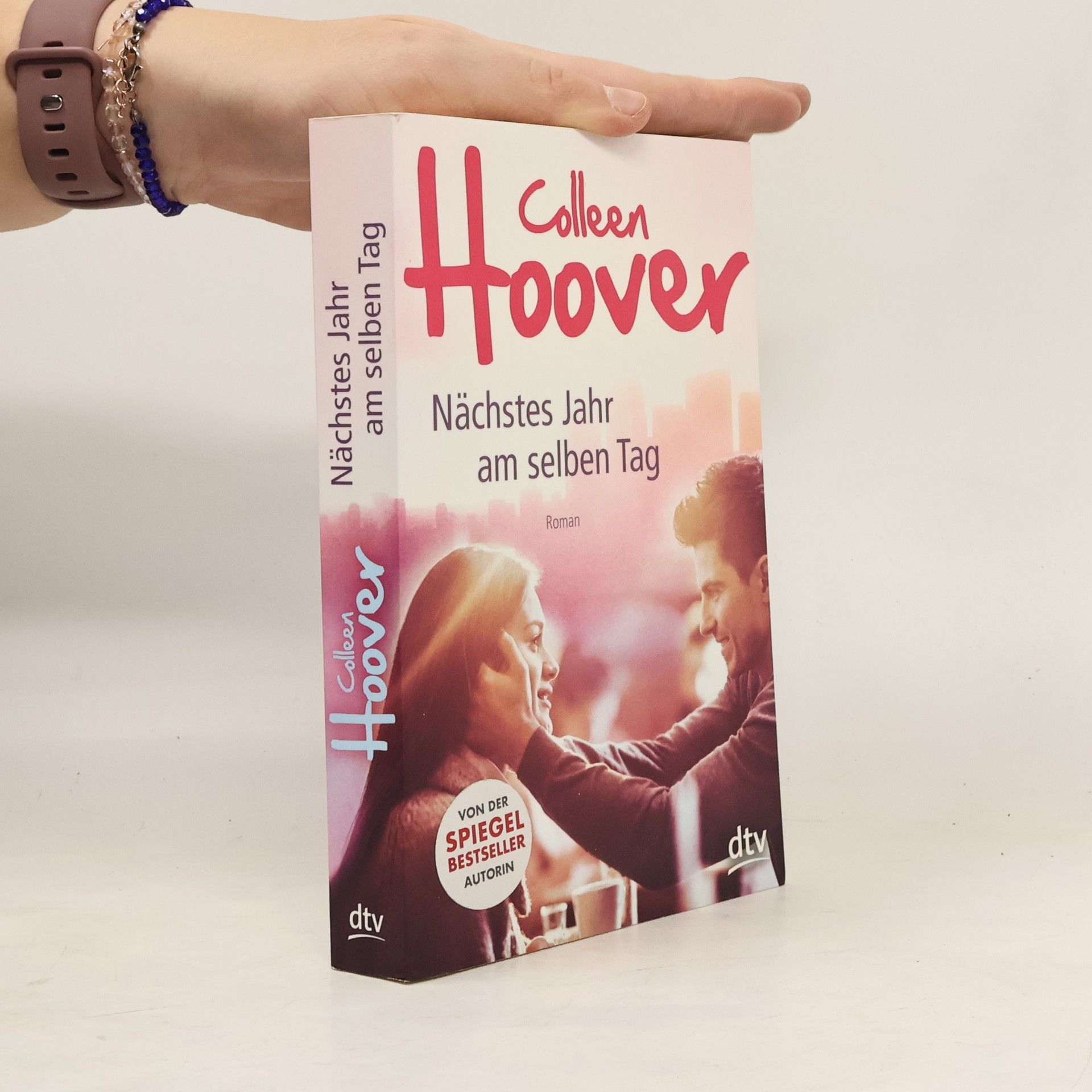 Colleen Hoover Nächstes Jahr am selben Tag