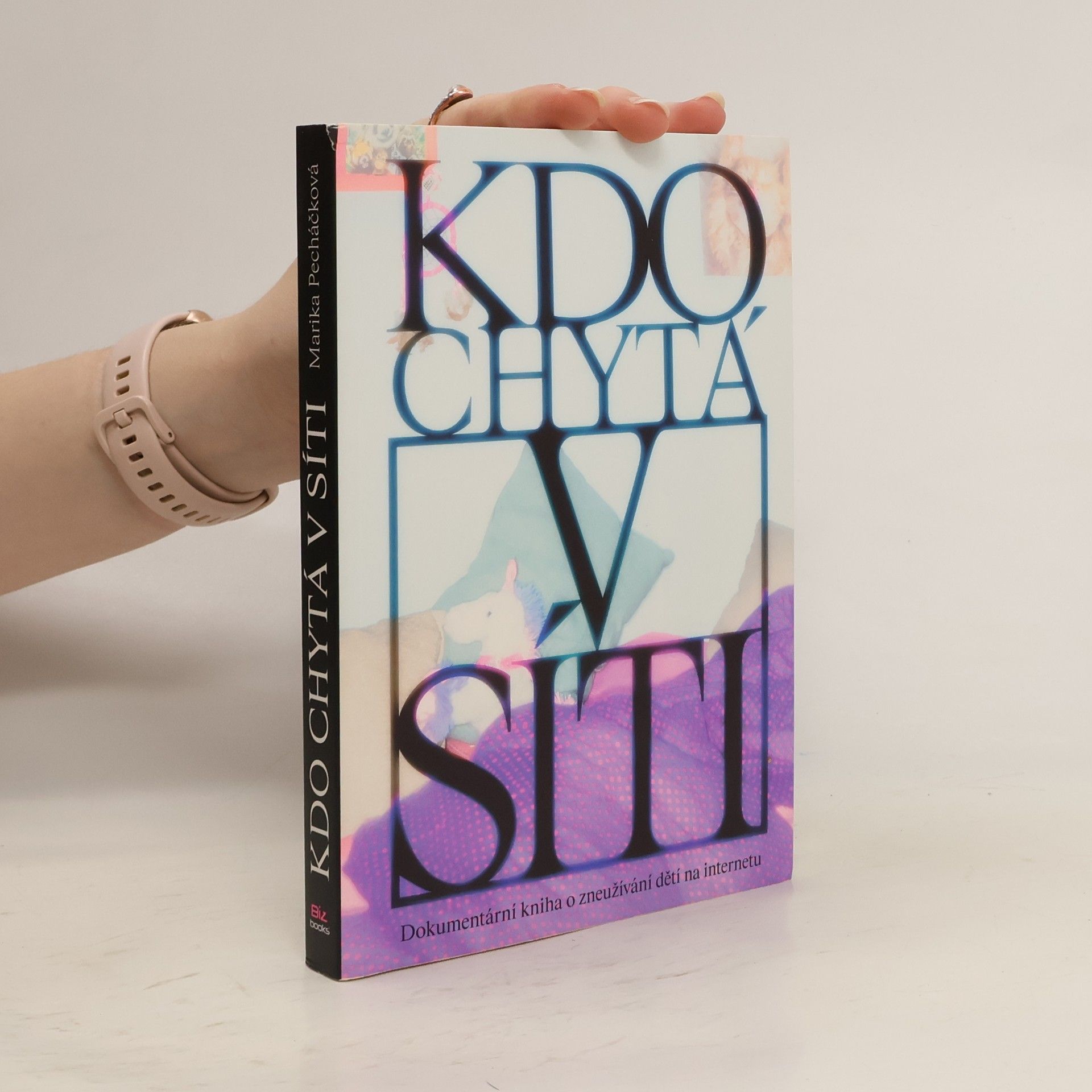 Marika Pecháčková Kdo chytá v síti