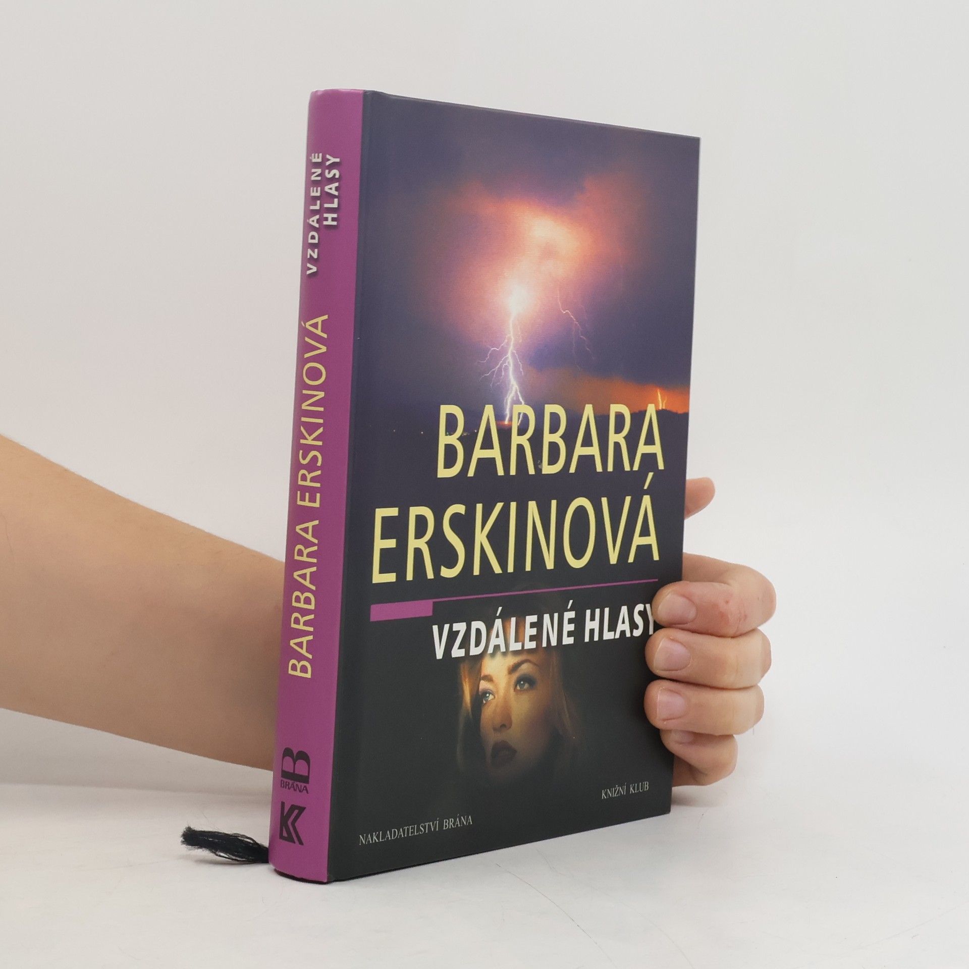 Barbara Erskine Vzdálené hlasy