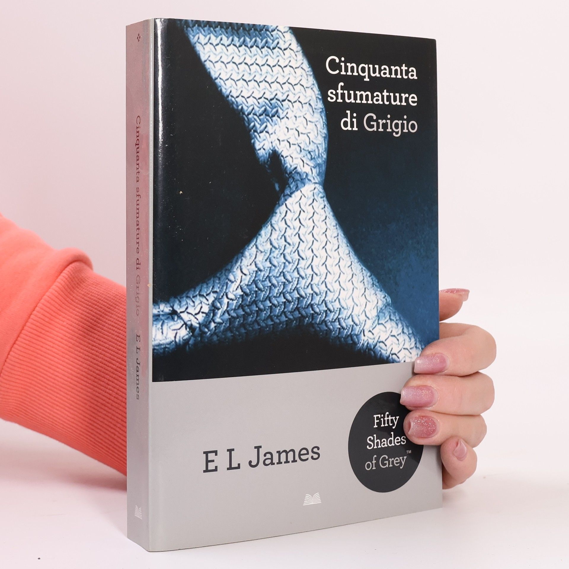 Cinquanta sfumature di Grigio 1. Cinquanta sfumature di Grigio