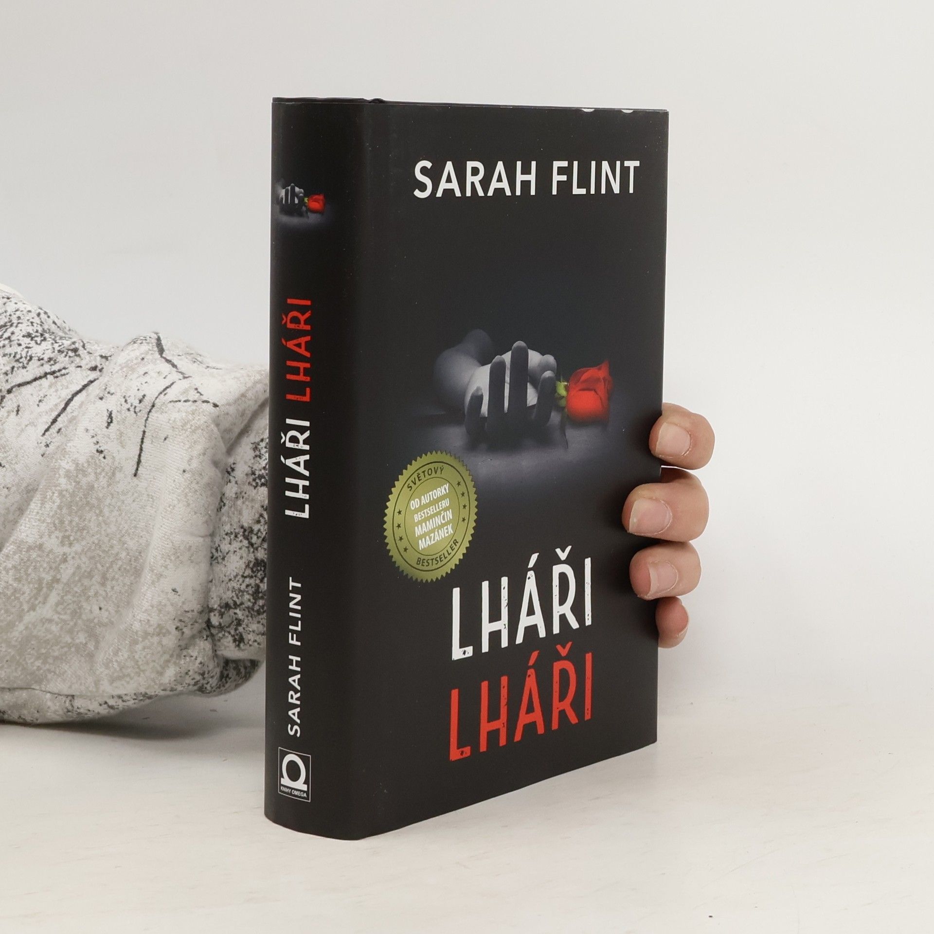 Sarah Flint Lháři, lháři