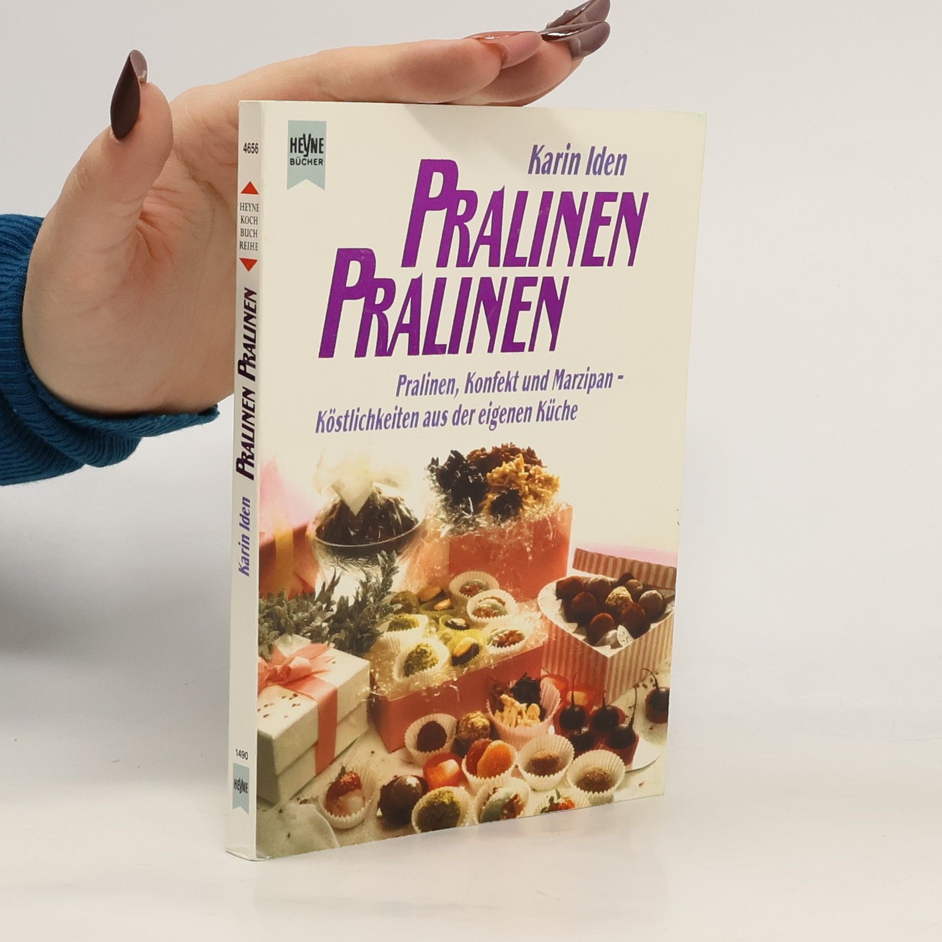 Karin Iden Pralinen, Pralinen