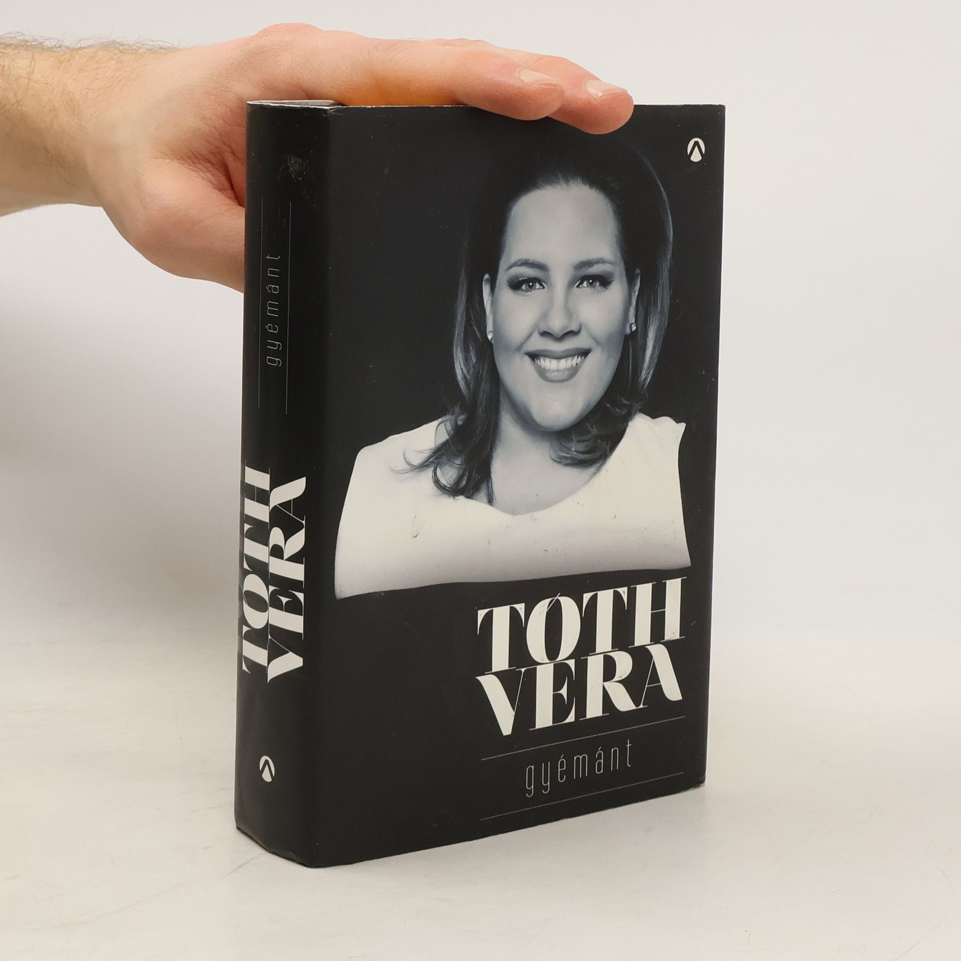 Vera Tóth Gyémánt