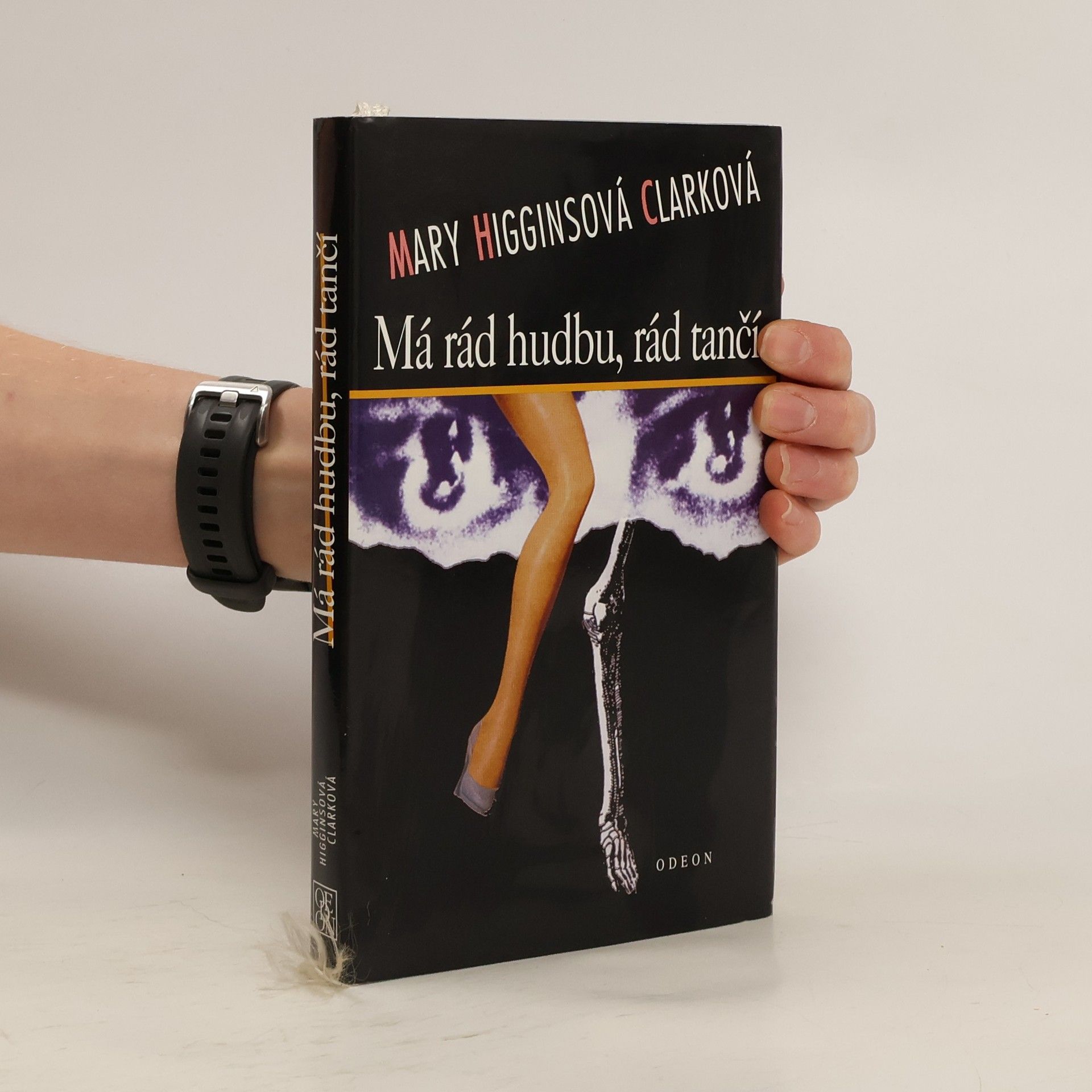 Mary Higgins Clark Má rád hudbu, rád tančí