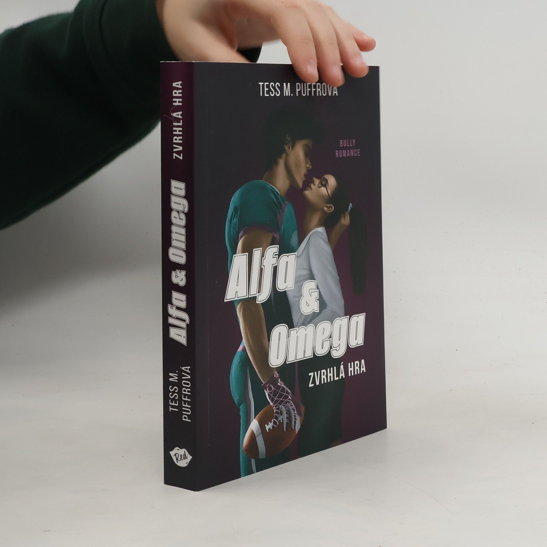 Tess M. Puffrová Alfa & Omega. Zvrhlá hra