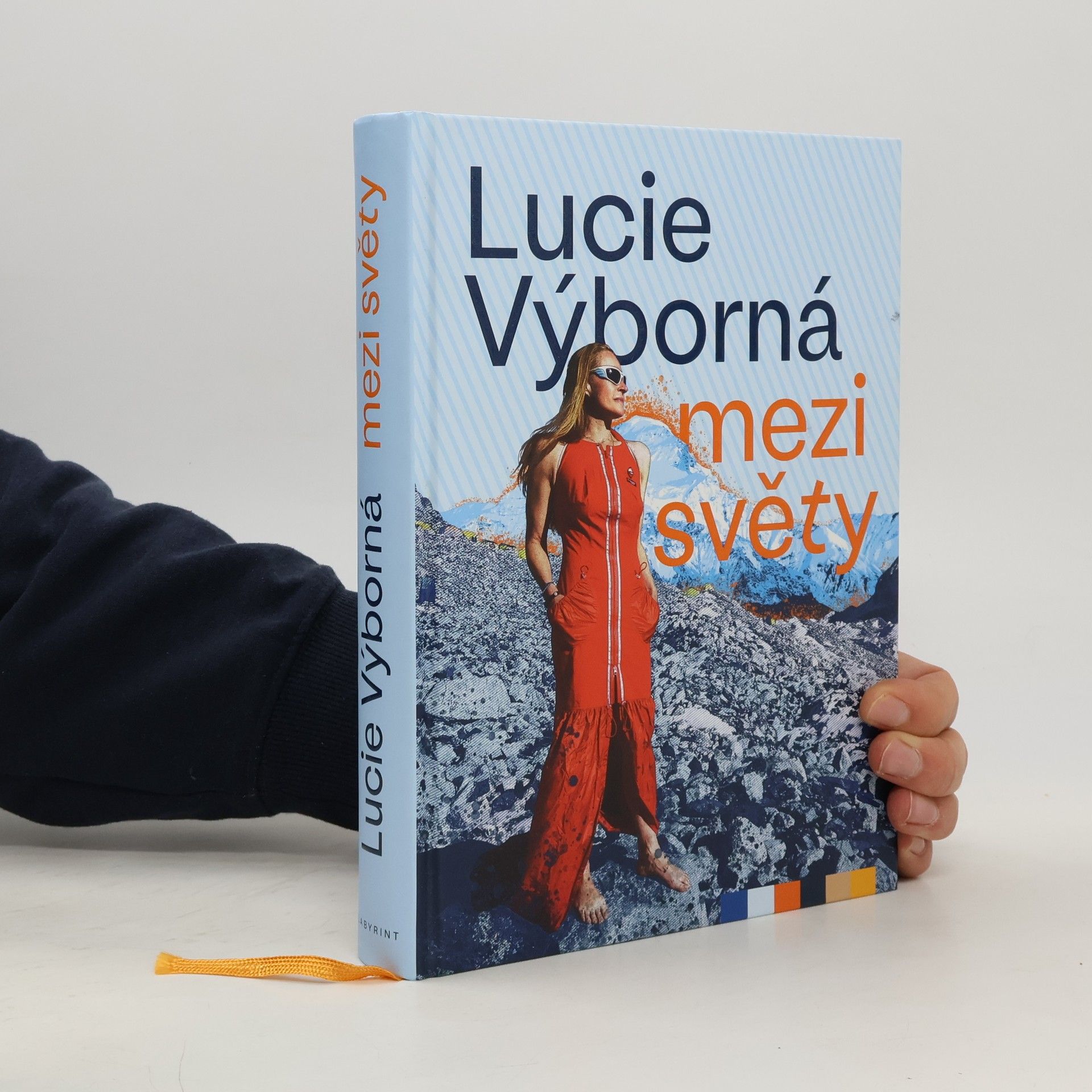 Lucie Výborná Mezi světy