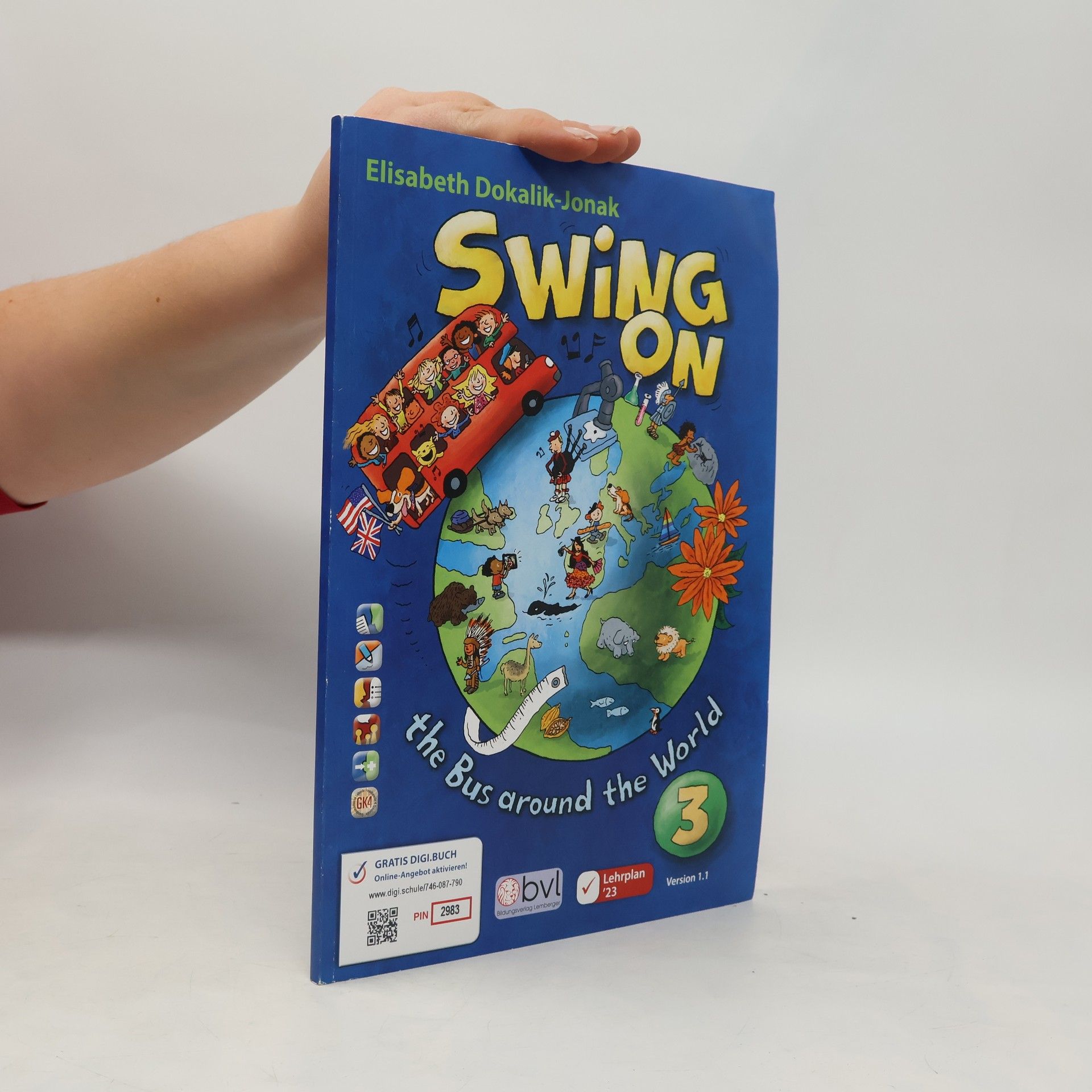 Elisabeth Dokalik- Jonak Swing on the Bus around the World 3