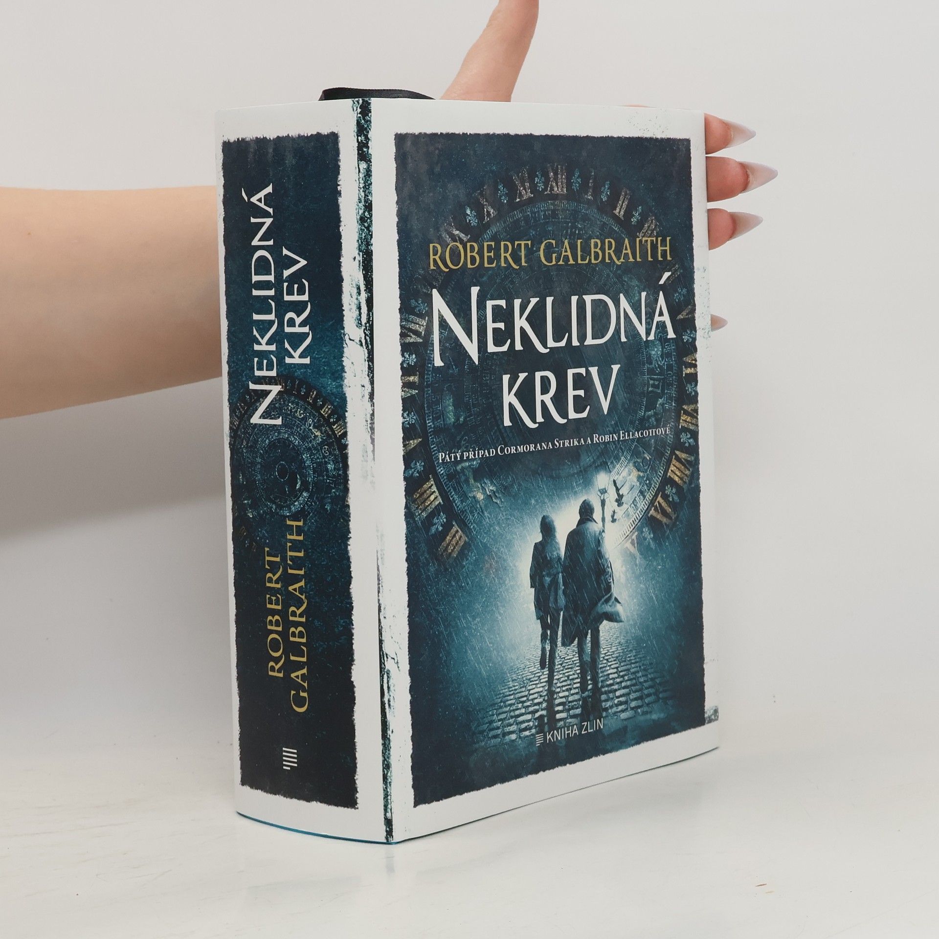 Robert Galbraith Neklidná krev