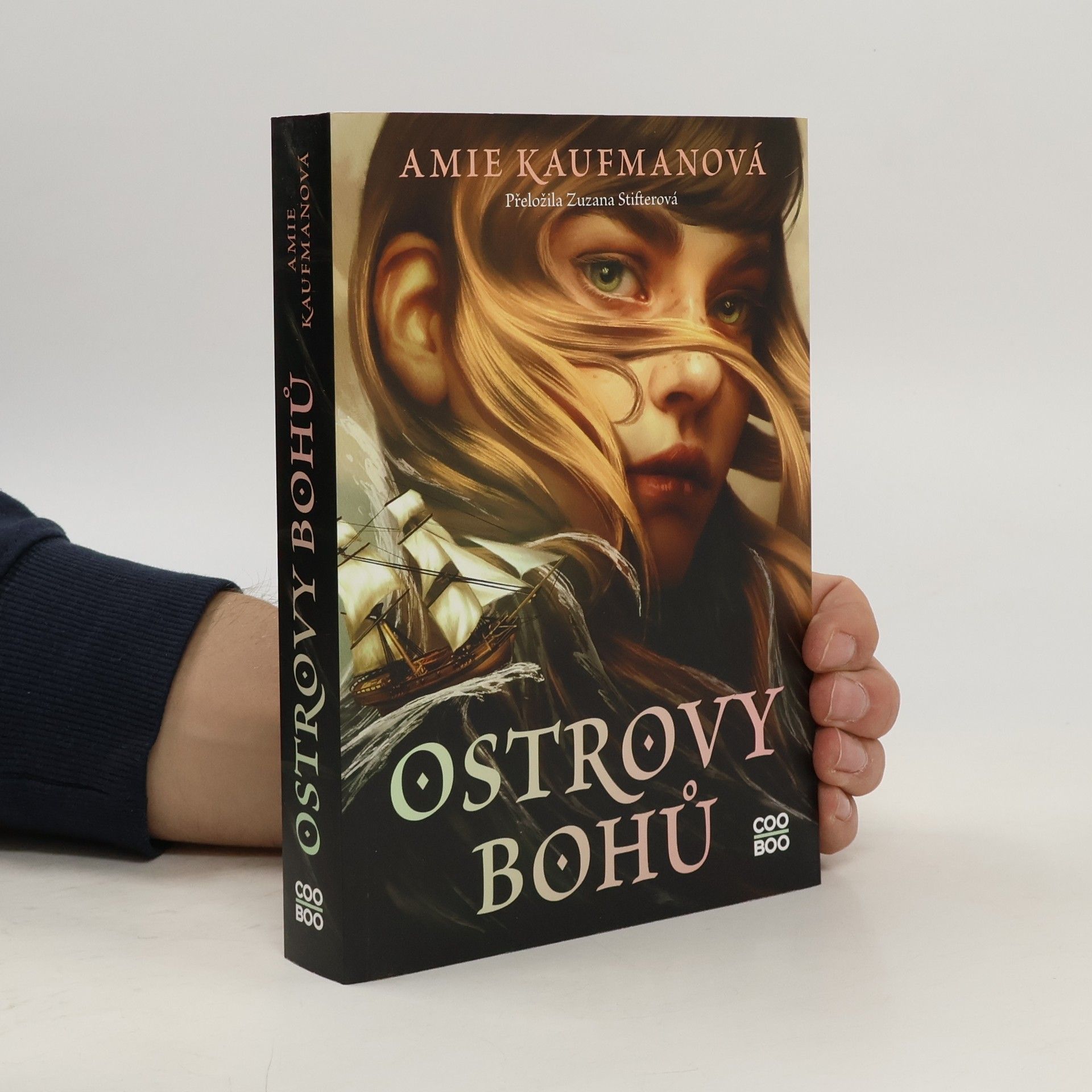 Amie Kaufman Ostrovy bohů