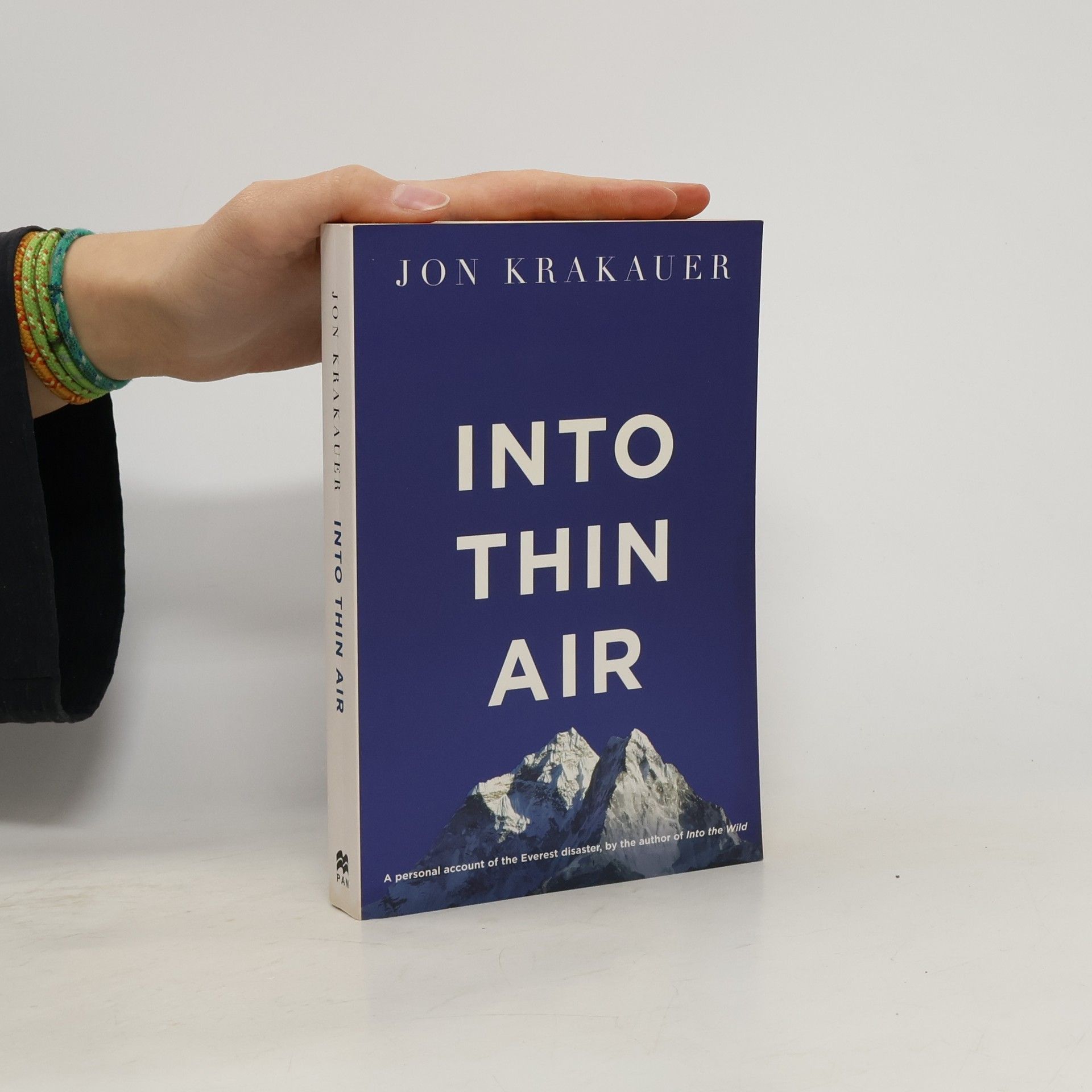 Jon Krakauer Into thin air: a personal account of the Everest disaster