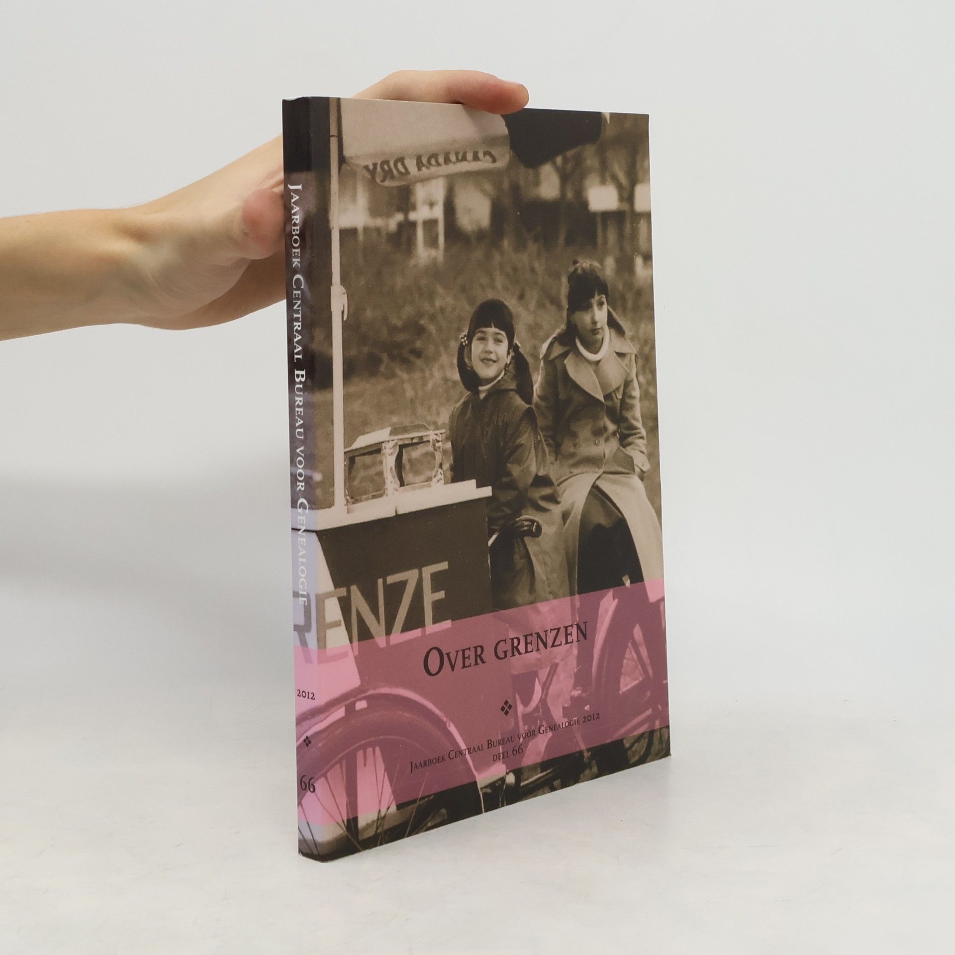 Maarten van Bourgondiën Jaarboek Centraal Bureau voor Genealogie - 66: Over grenzen