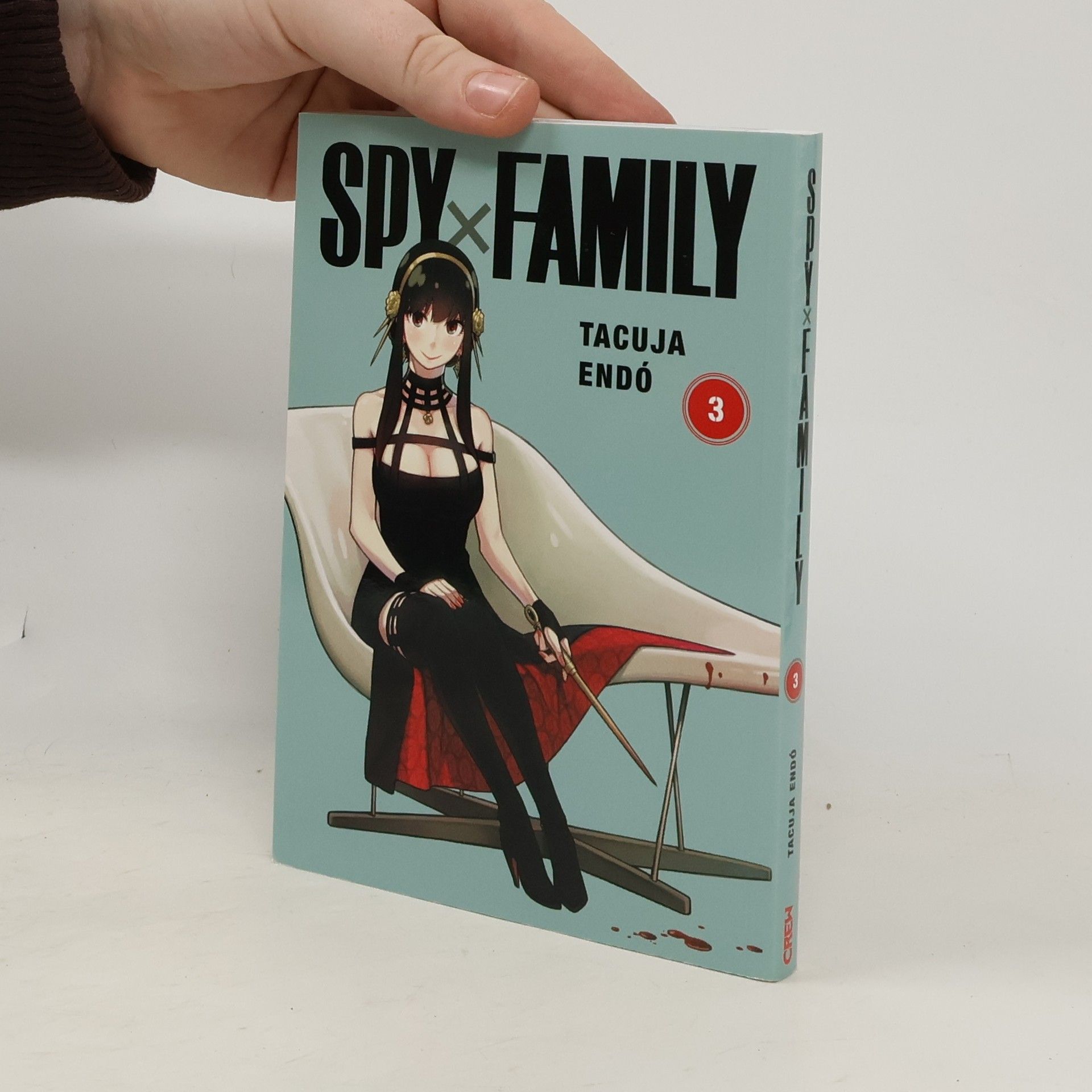 Tacuja Endó Spy x Family 3