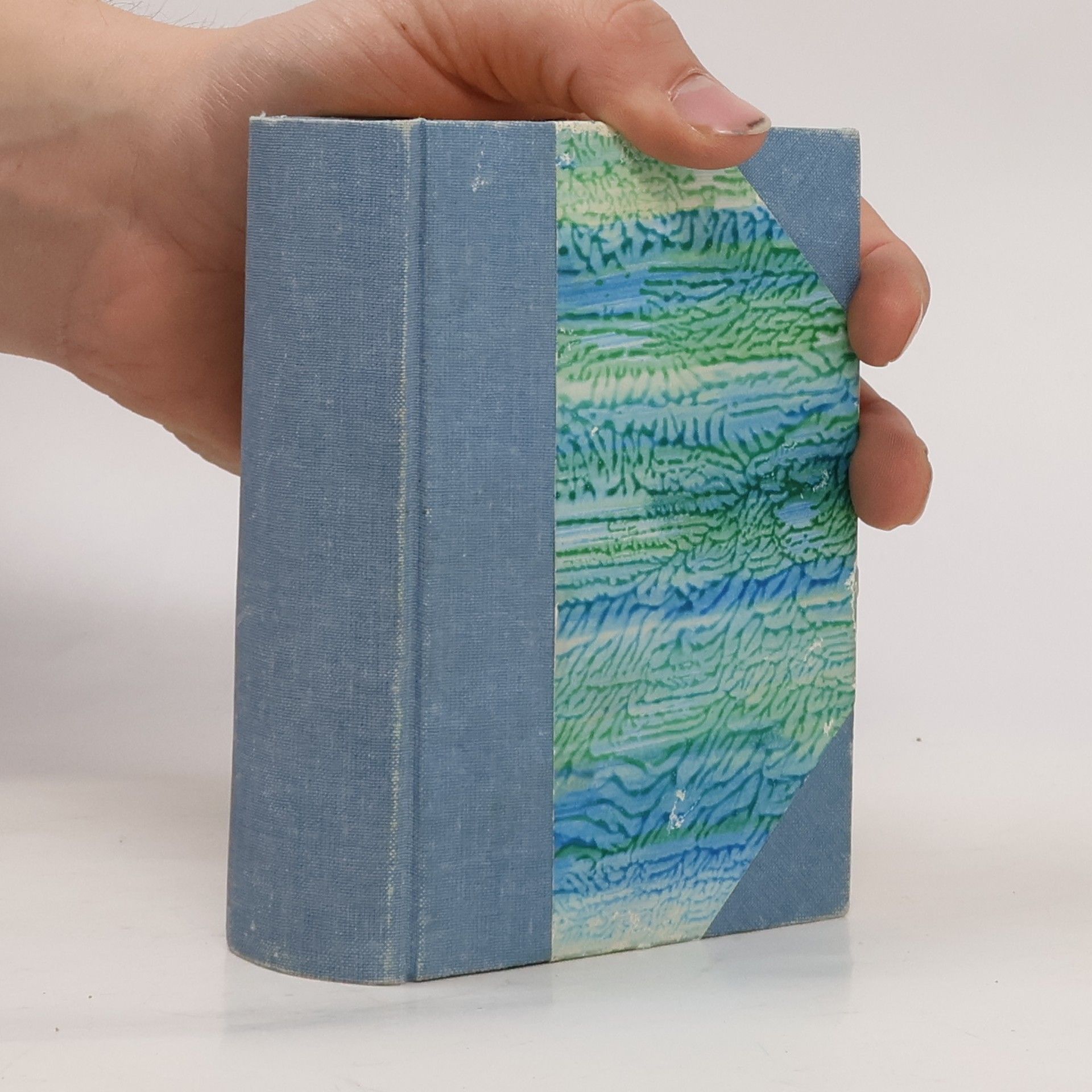 Kolektiv autorů O sněhulákovi. Nitka a Baculáček. Pohádkové lístečky 26, 28, 37, 41, 43, 45, 47, 48, 50, 51, 53 (61 příběhů v jednom svazku)