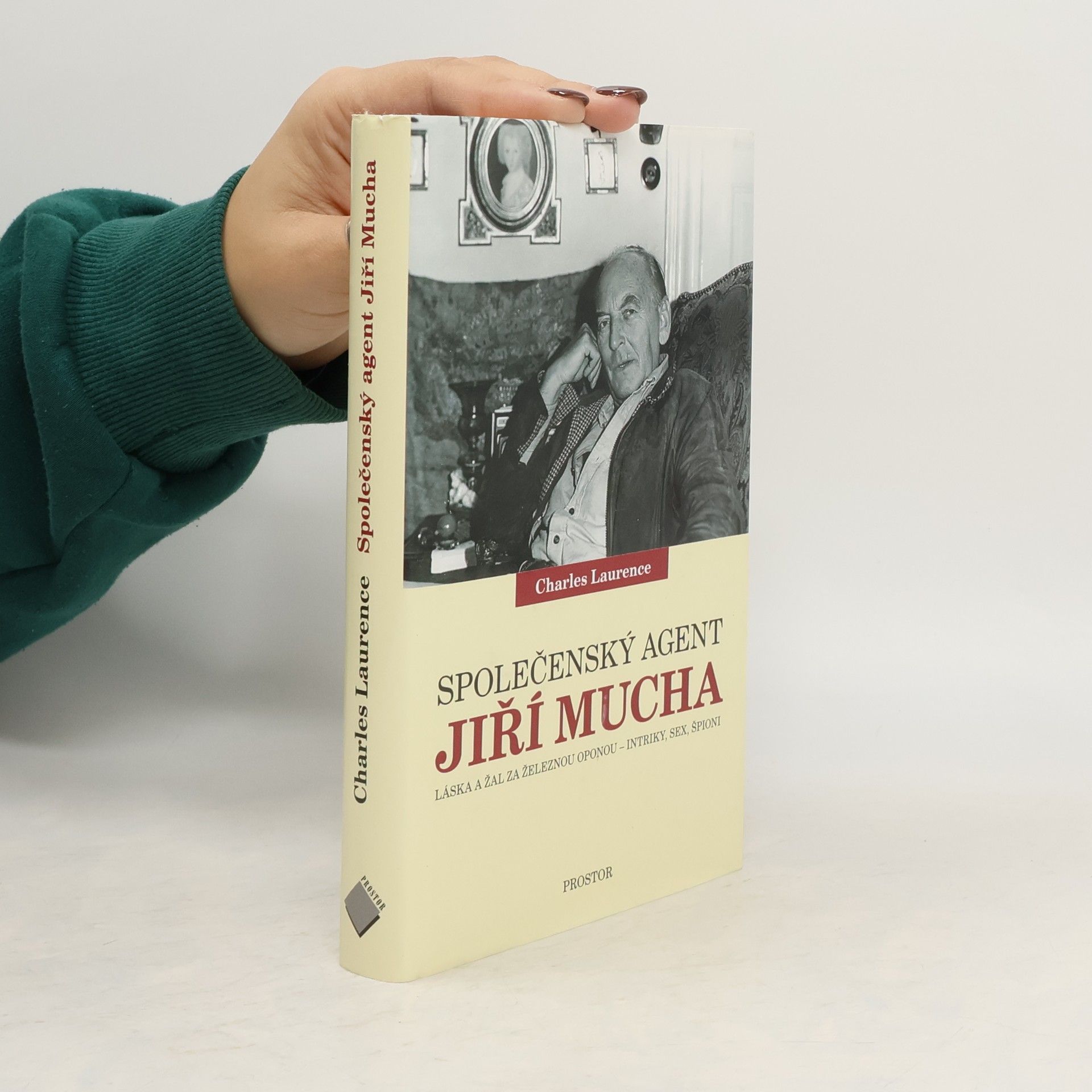 Společenský agent Jiří Mucha