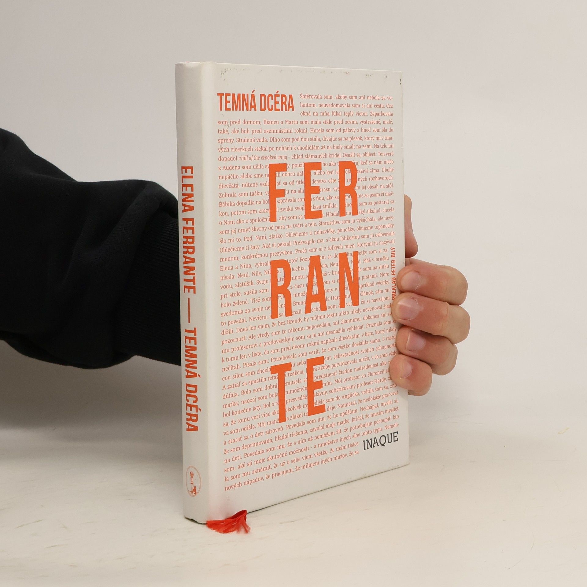 Elena Ferrante Temná dcéra