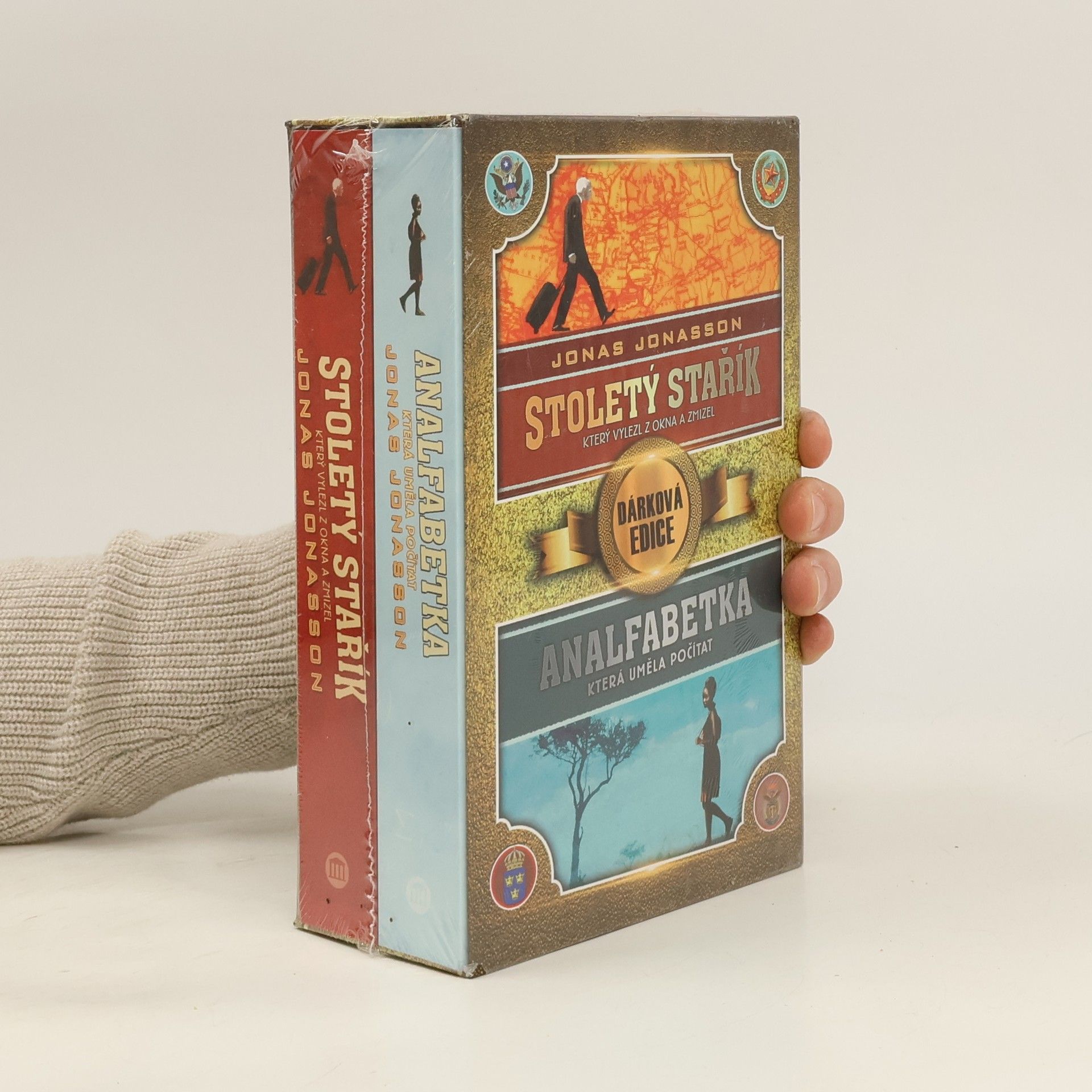 Jonas Jonasson Stoletý stařík, který vylezl z okna a zmizel + Analfabetka, která uměla počítat - dárková edice