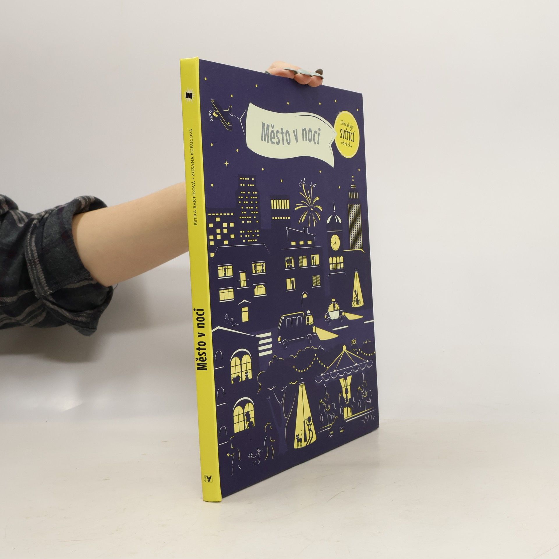Petra Bartíková Město v noci