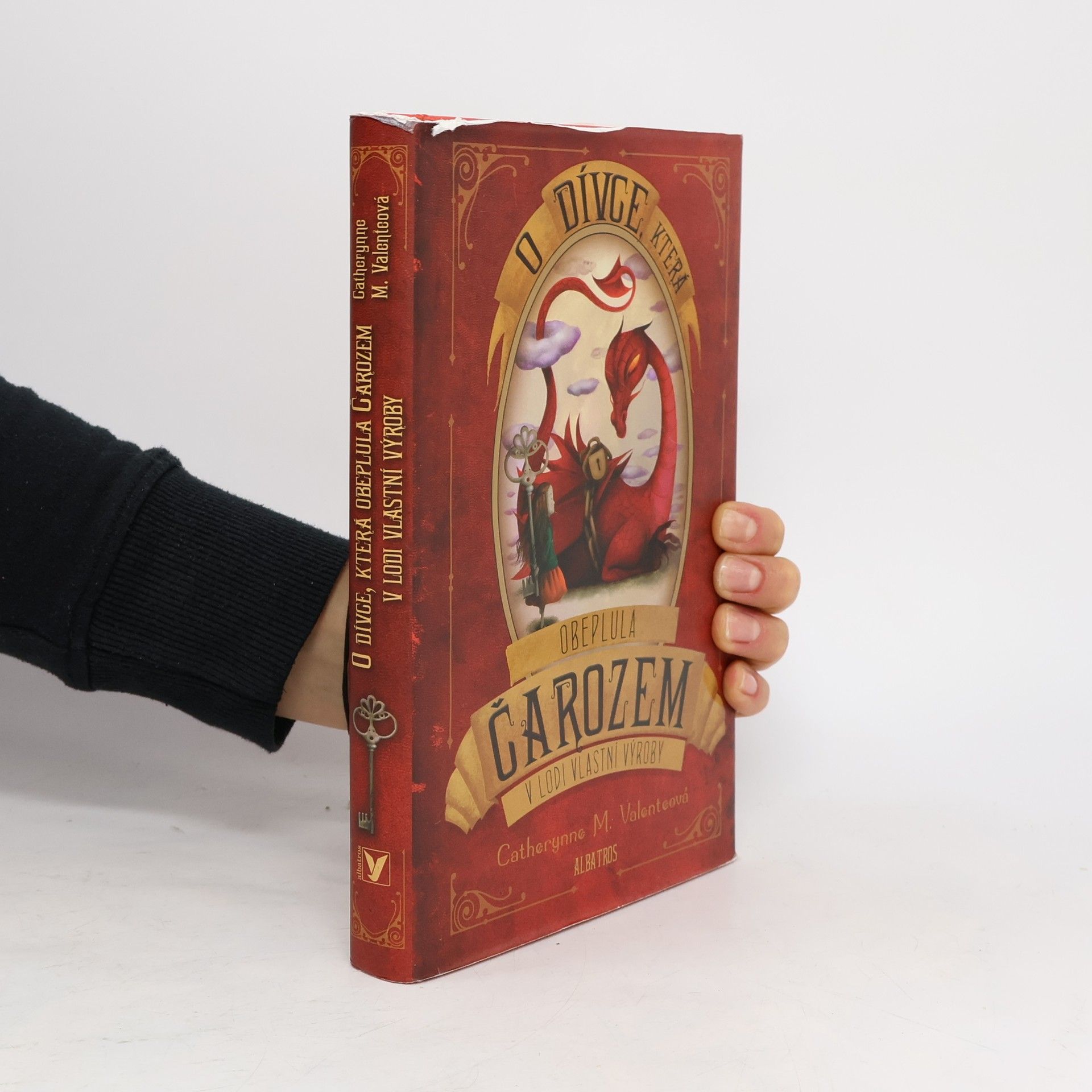 Catherynne M Valente O dívce, která obeplula Čarozem v lodi vlastní výroby