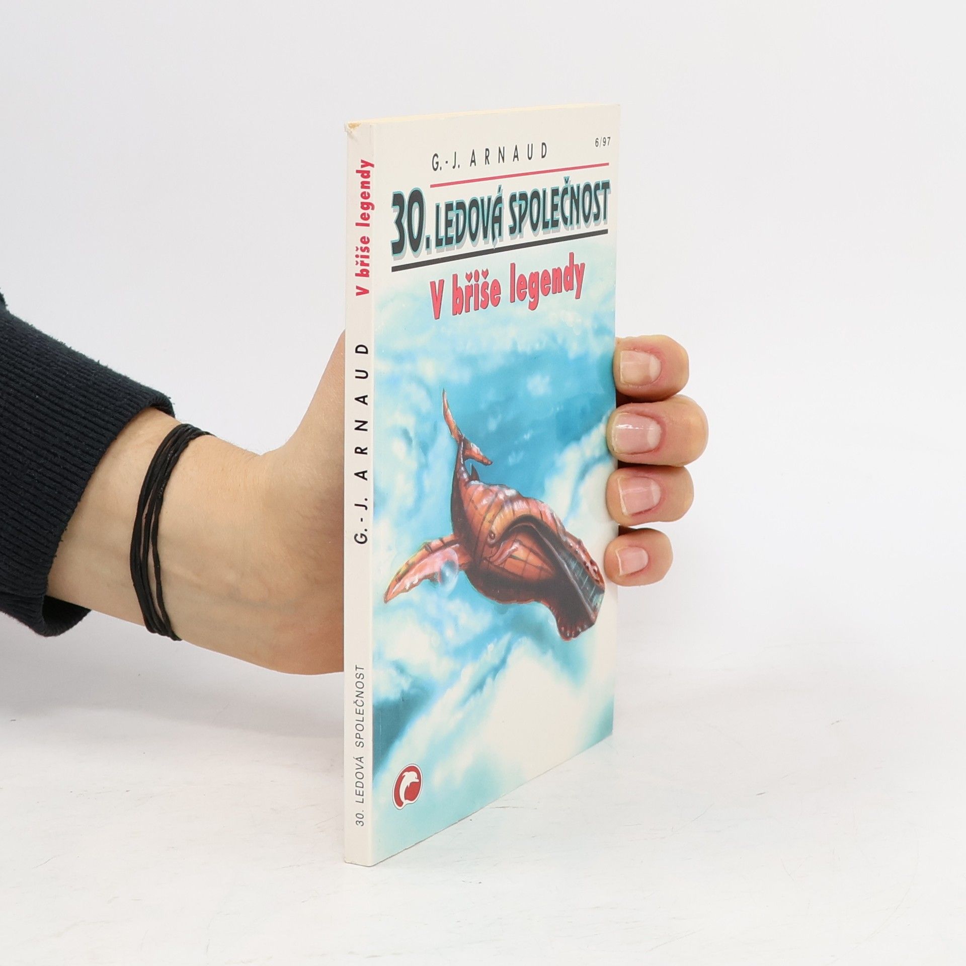 30. Ledová společnost. 30. díl, V břiše legendy