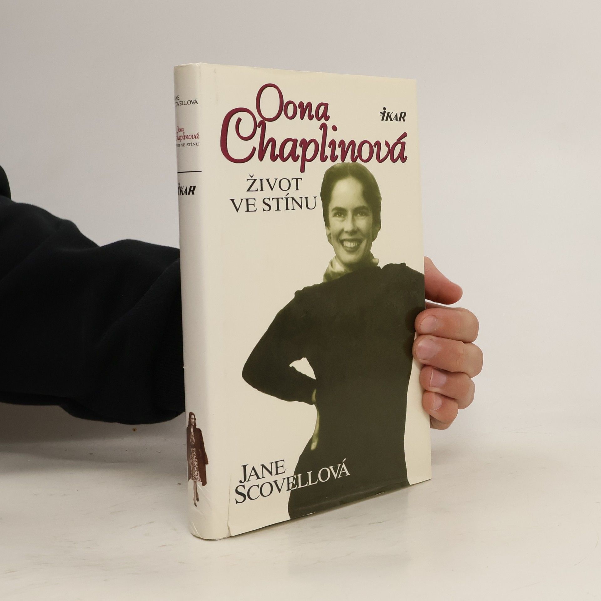 Oona Chaplinová : život ve stínu