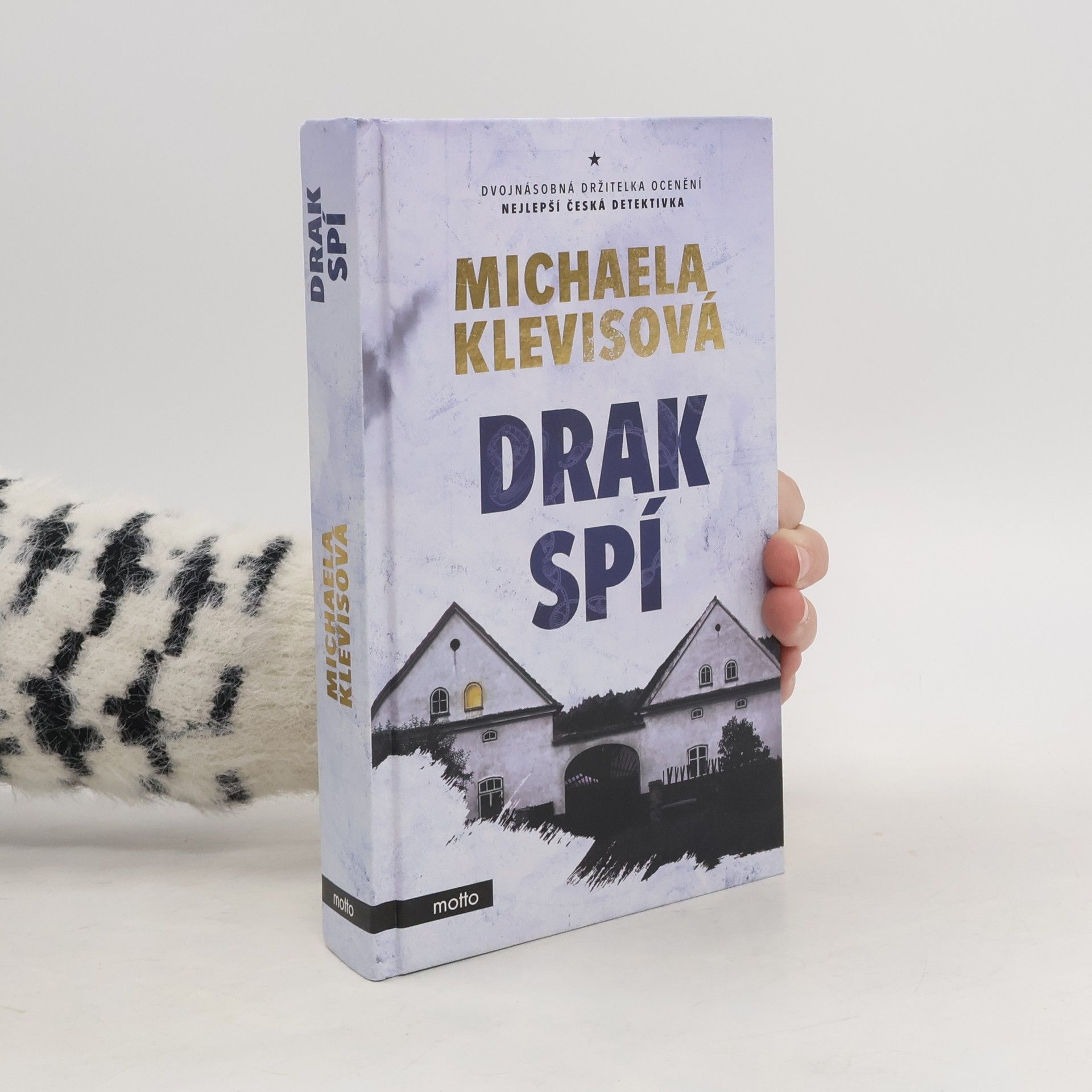 Michaela Klevisová Drak spí