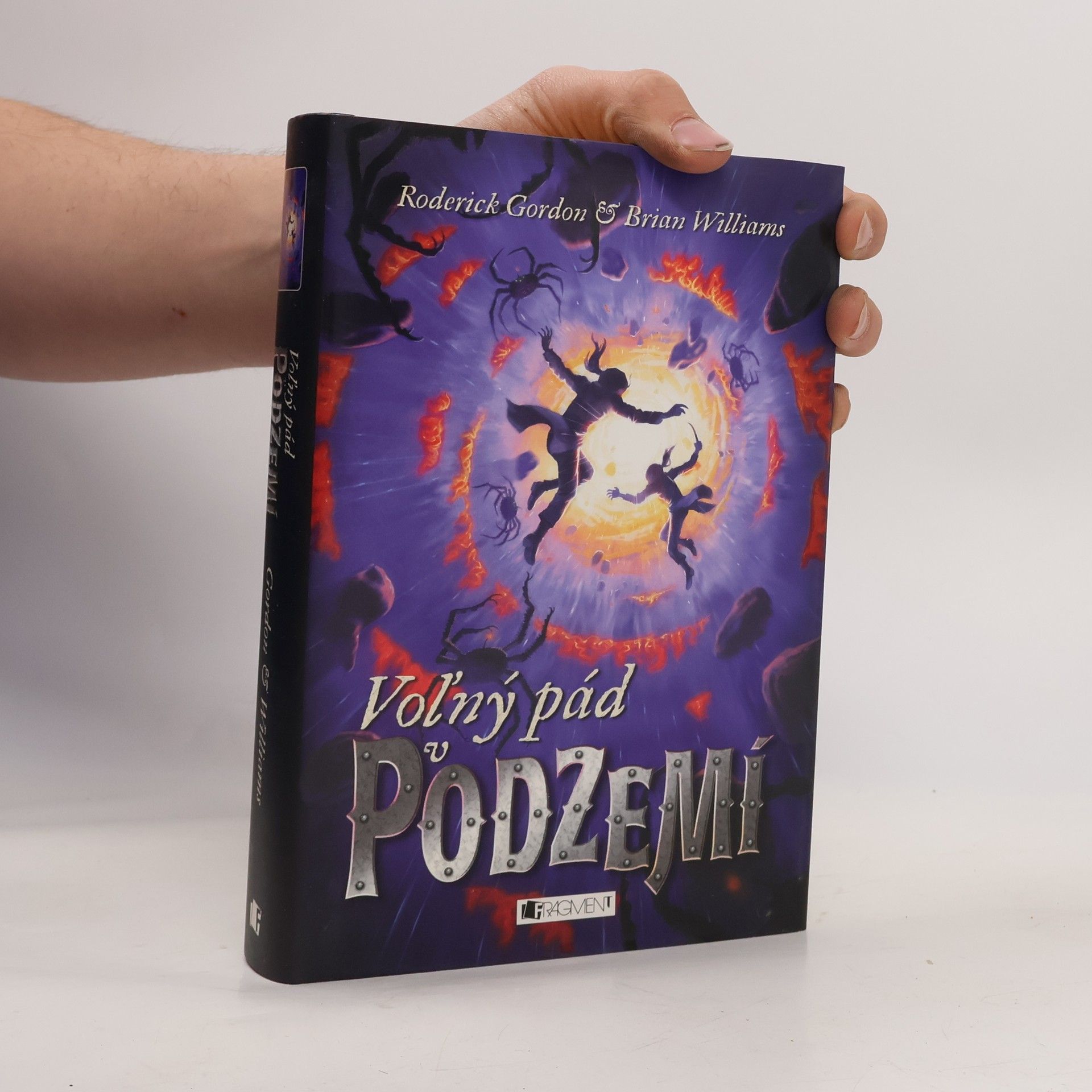 Roderick Gordon Voľný pád v Podzemí