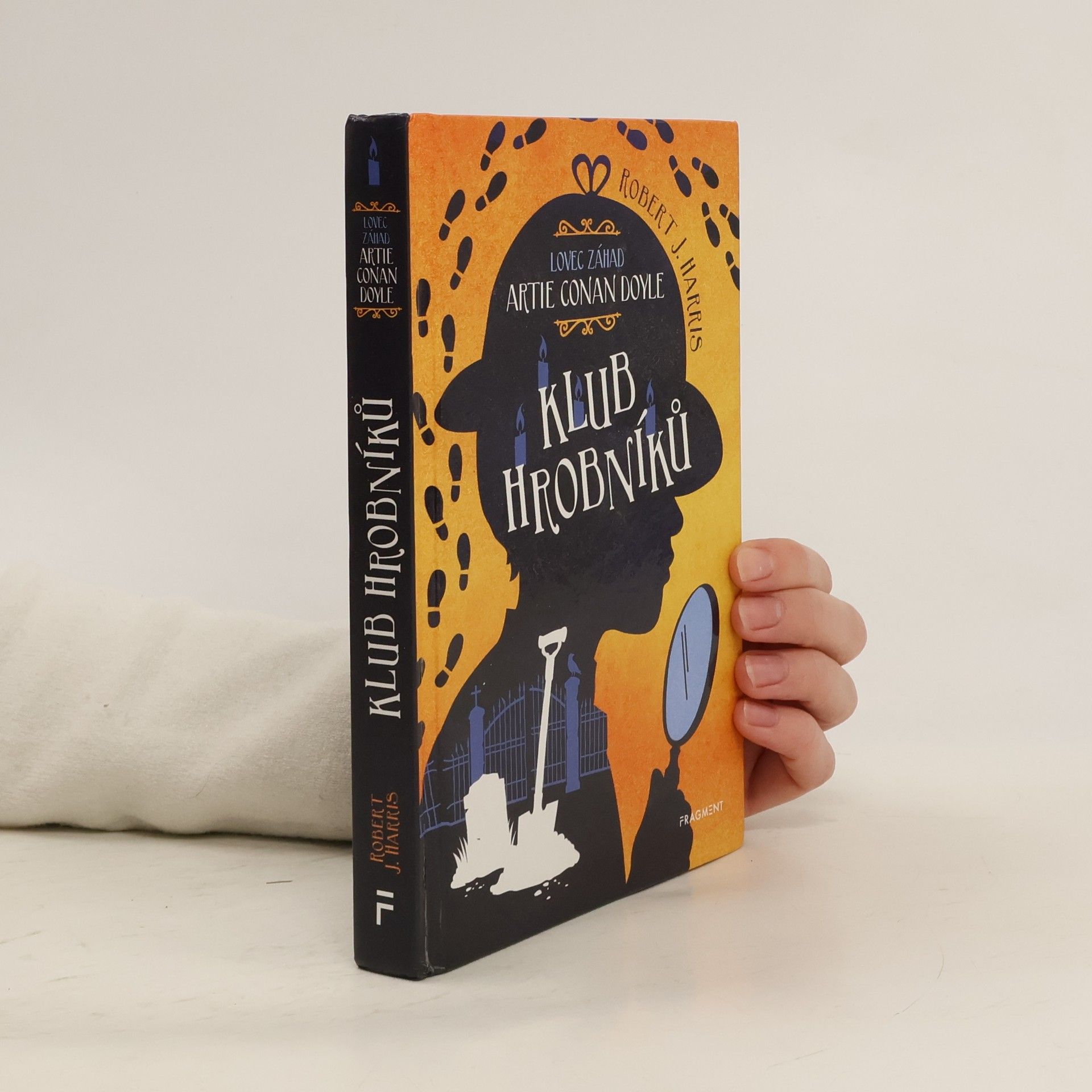 Robert J. Harris Lovec záhad Artie Conan Doyle. Klub hrobníků