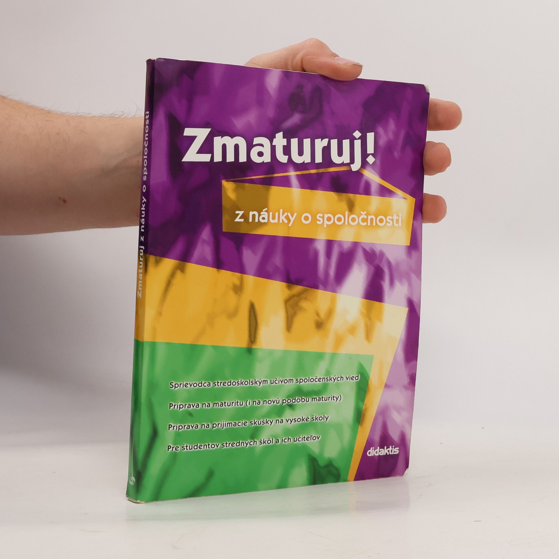 AA.VV. Zmaturuj! Z náuky o spoločnosti