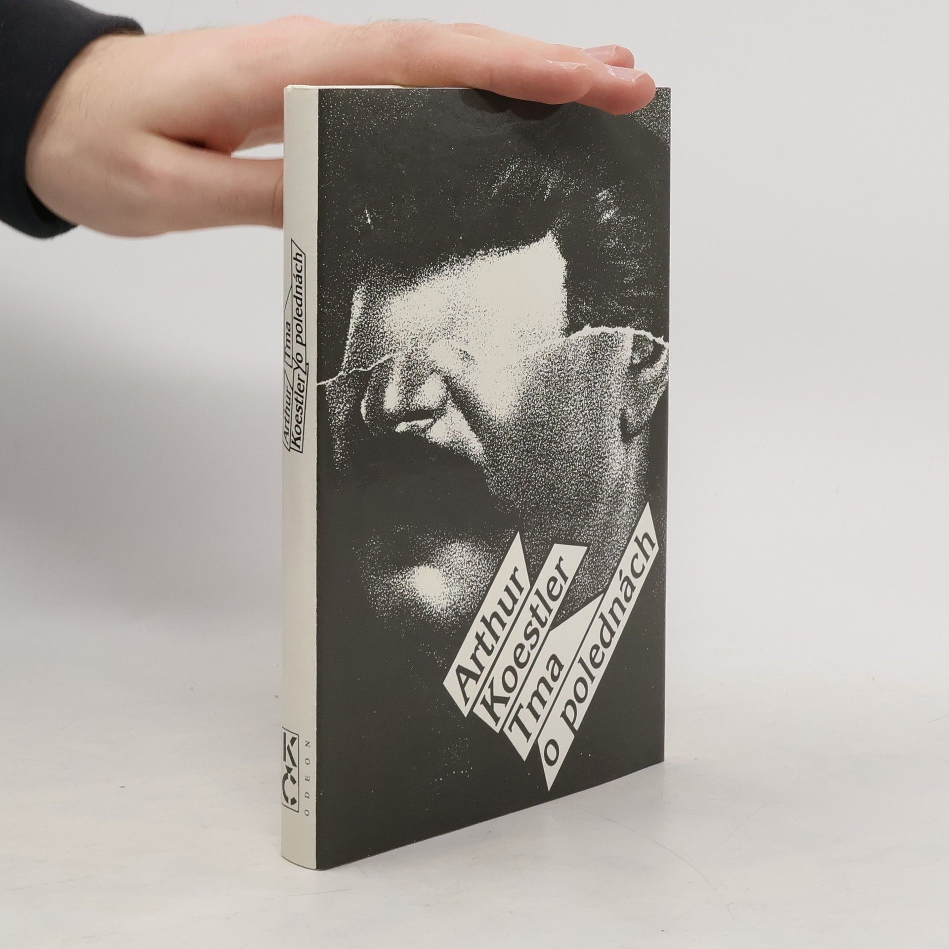 Arthur Koestler Tma o polednách