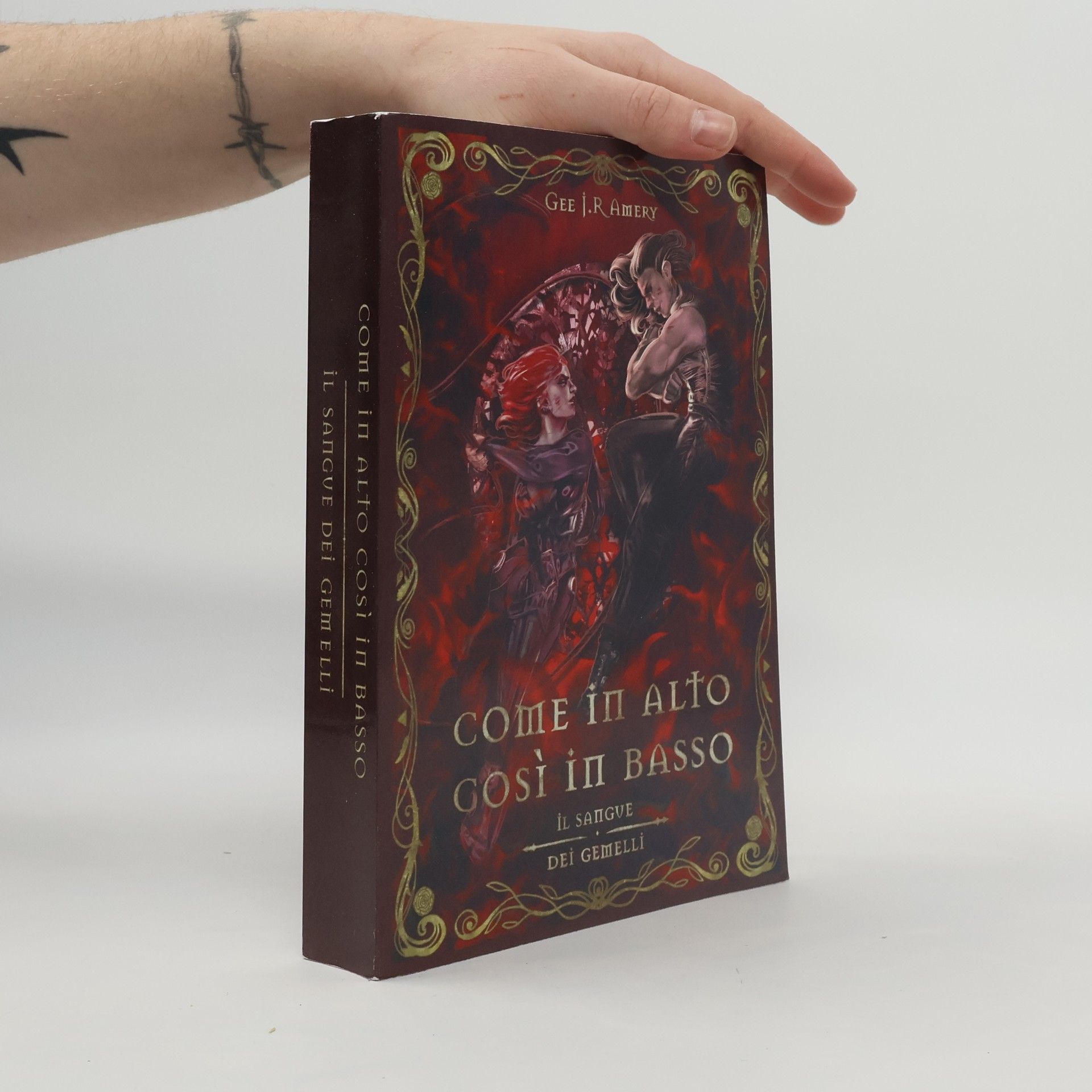 Gee J.R. Amery Come in Alto, Così in Basso