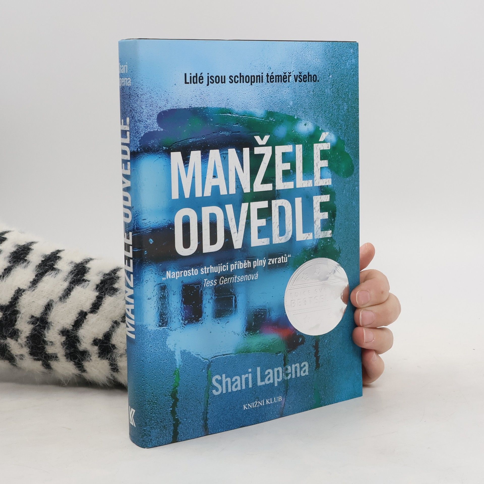 Shari Lapena Manželé odvedle
